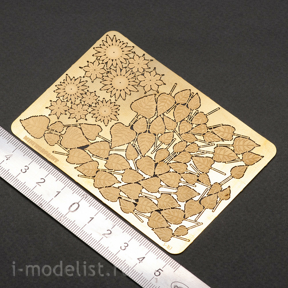 S-163 MiniWarPaint Photo Etching Sunflowers, size L