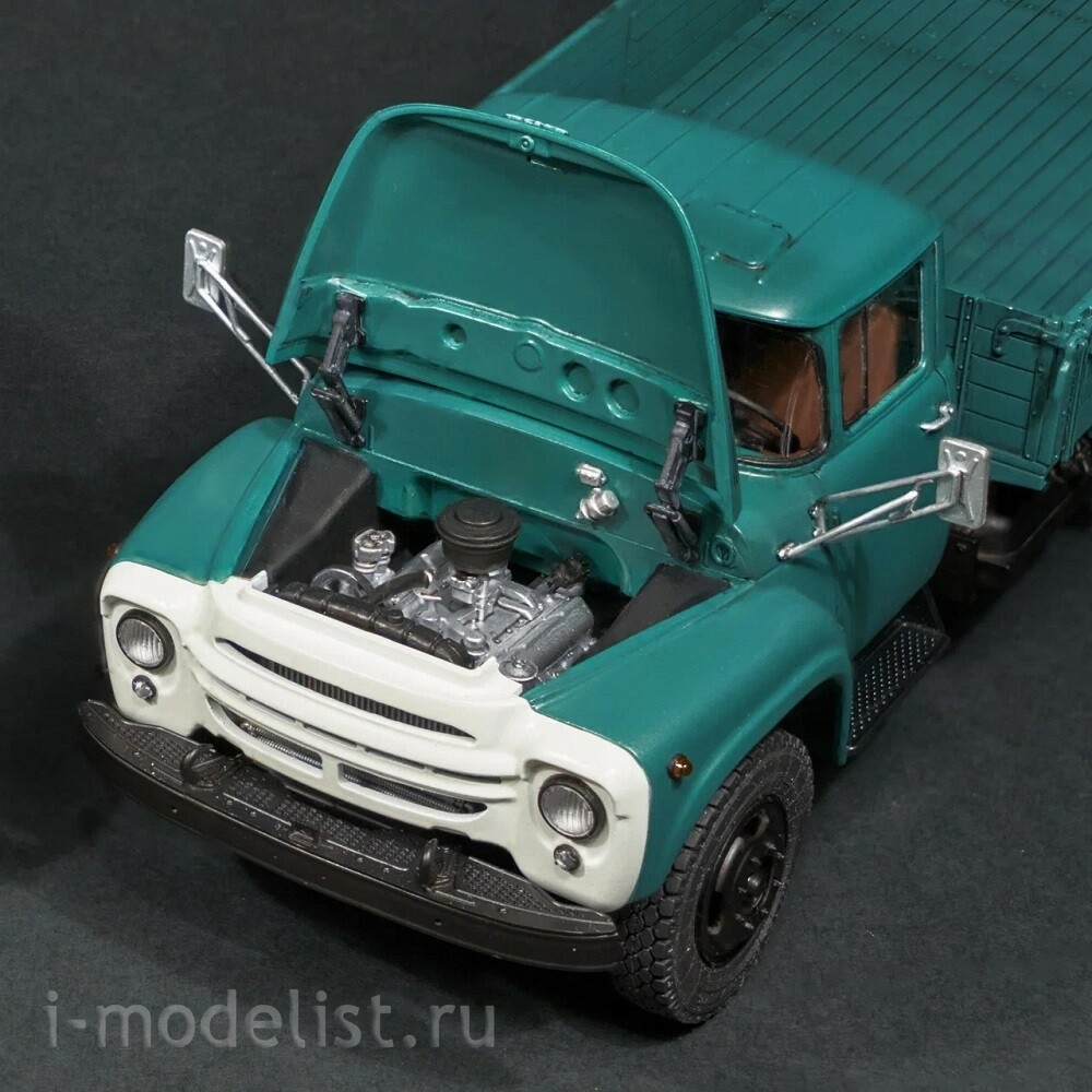 3501AVD AVD Models 1/35 ЗИЛ-130 бортовой