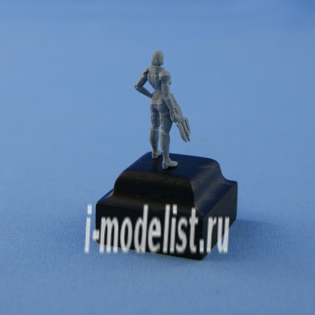 NS-F28002 North Zvezda 1/72 Savior of Galaxy (male) with wooden display base