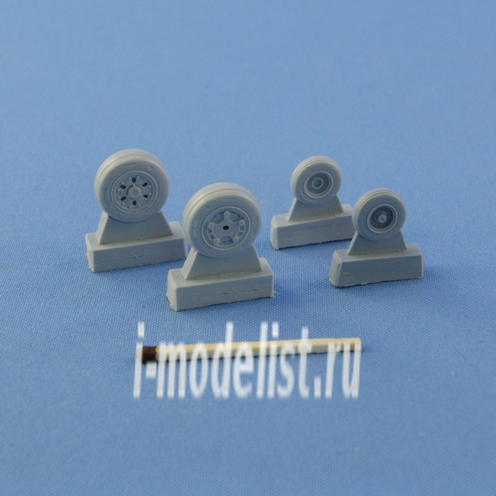 NS48029-b North Zvezda 1/48 F-18 A/B/C/D Hornet wheels - Light series