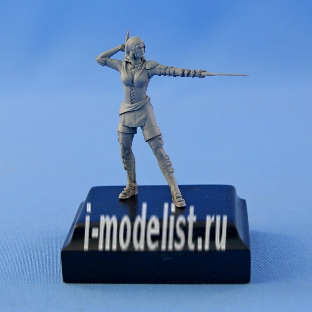 NS-F54/32016 North Zvezda Pirate Girl resin figure with wooden display base