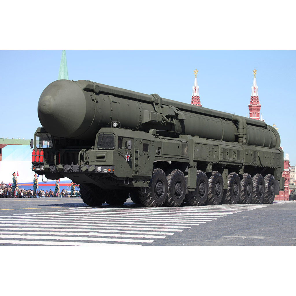 01082 Trumpeter 1/35 Launcher 15U175 from RS-12M2 