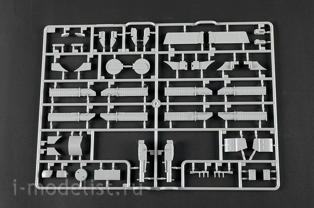 01093 Trumpeter 1/35 Anti-aircraft missile gun complex DB 96K6-S1 (on tracked chassis)