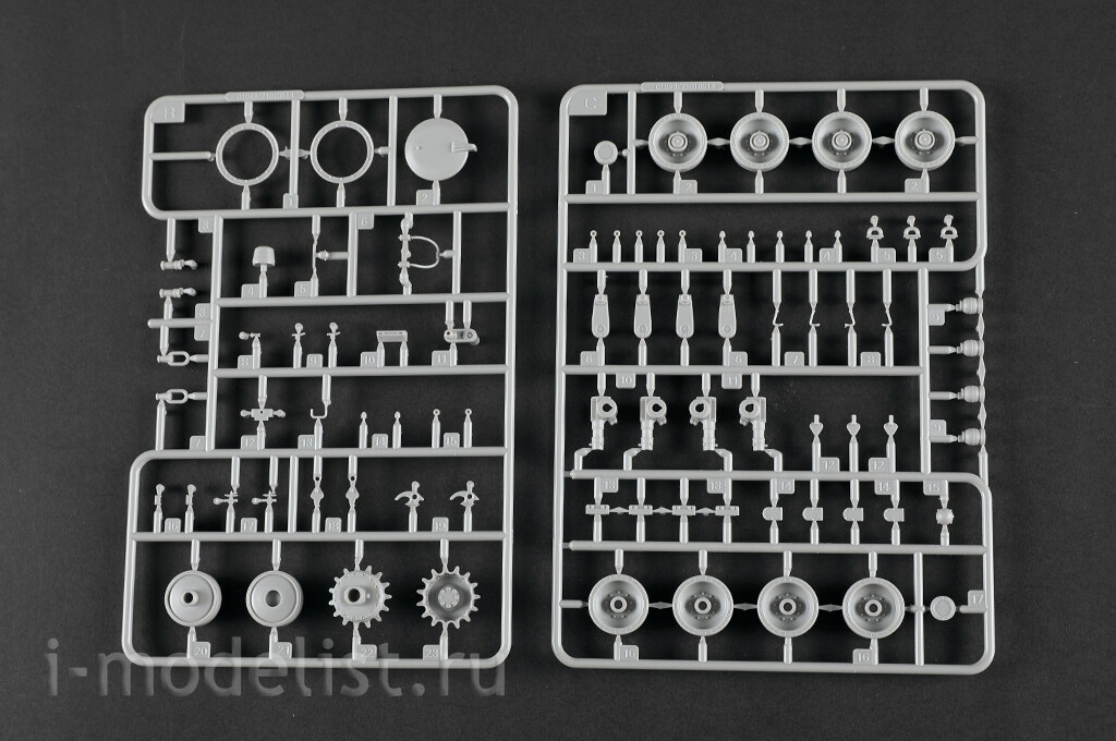 01093 Trumpeter 1/35 Anti-aircraft missile gun complex DB 96K6-S1 (on tracked chassis)