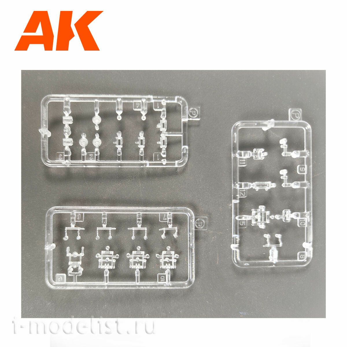 AK35504-A AK Interactive 1/35 Танк Pz.Kpfw.IV Ausf.D Afrika Korps + фигура танкиста DAK Panzerfahrer
