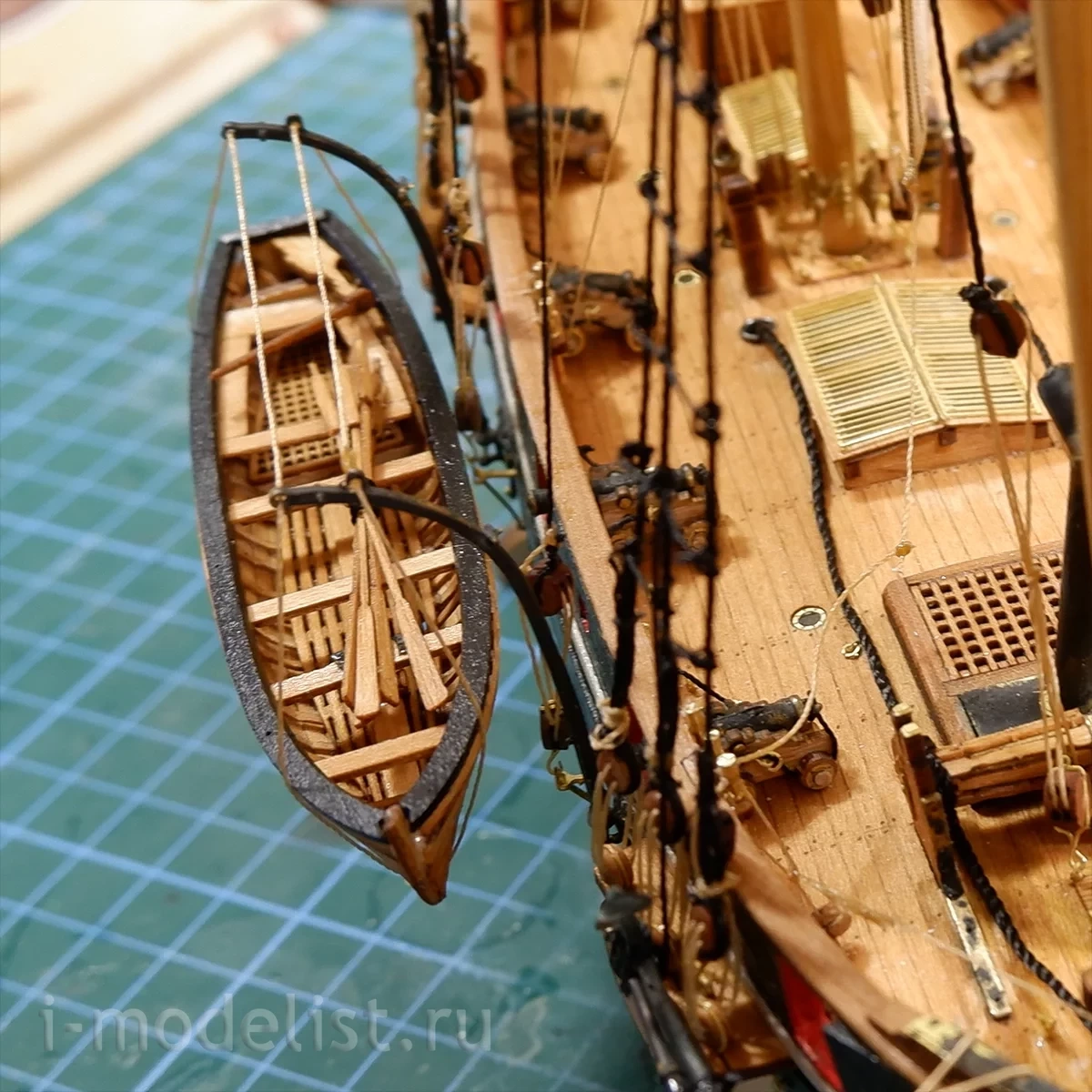 EK0015 Squadron 1/72 Davit (2 pcs/pack)