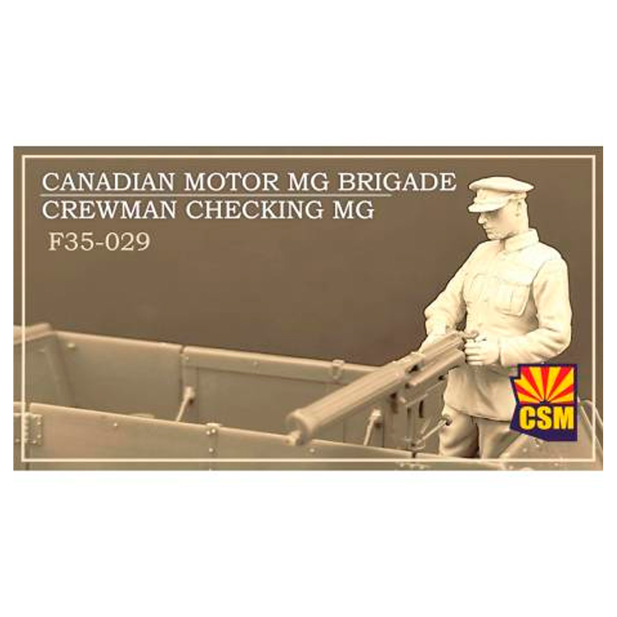 F35-029 Copper State Models 1/35 Член экипажа канадской мfromострелковой бригады проверяет пулемет