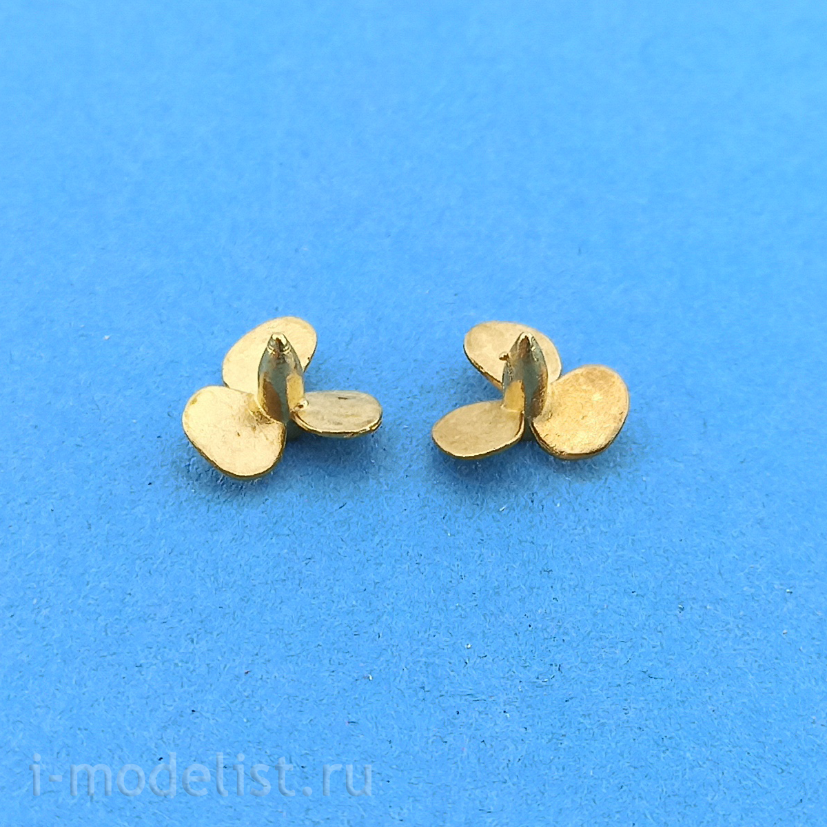 EB350038 Squadron 1/350 Screw 3-bladed 10.5 mm 