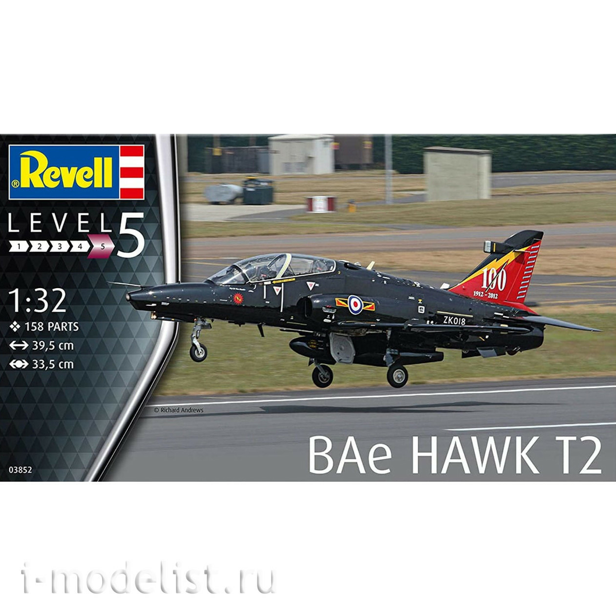 03852 Revell 1/32 BAe Hawk T2 Jet