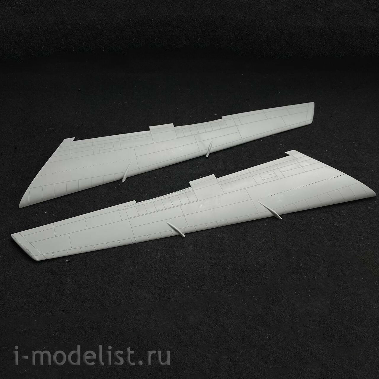 UA72212 Modelcollect 1/72 USAF B-52G Stratofortress Strategic Bomber, new version