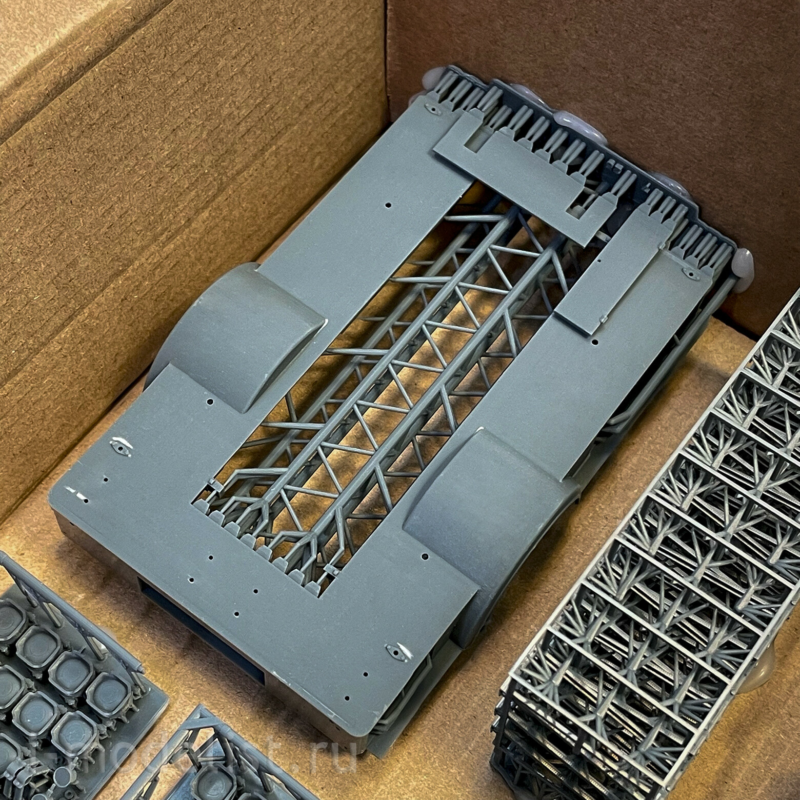 ММ35057 My модель 1/35 АУ-21 Автомобиль углекислfromного тушения на базе грузового автомобиля 130