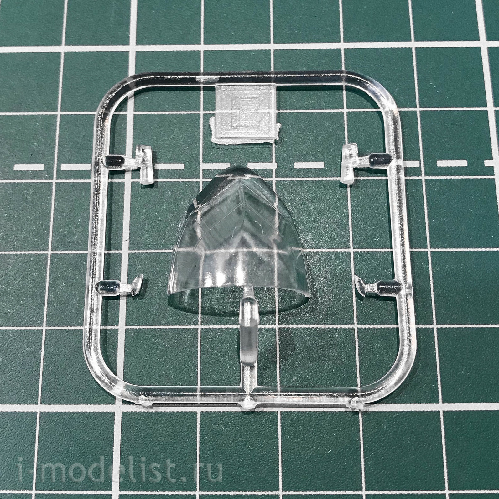 144132-4 Eastern Express 1/144 Scales Dash 8 Q200 Sakhalinskie Aviatrassy