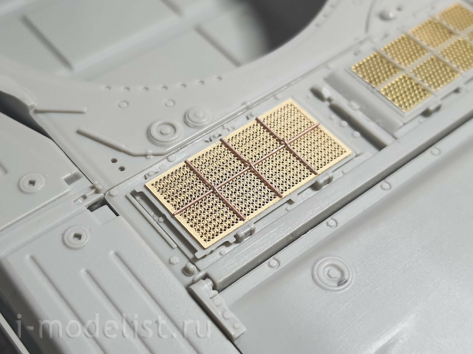 035471 Microdesign 1/35 MTO Grid Photo Etching Kit for T-80B and T-80BV tanks (Trumpeter)