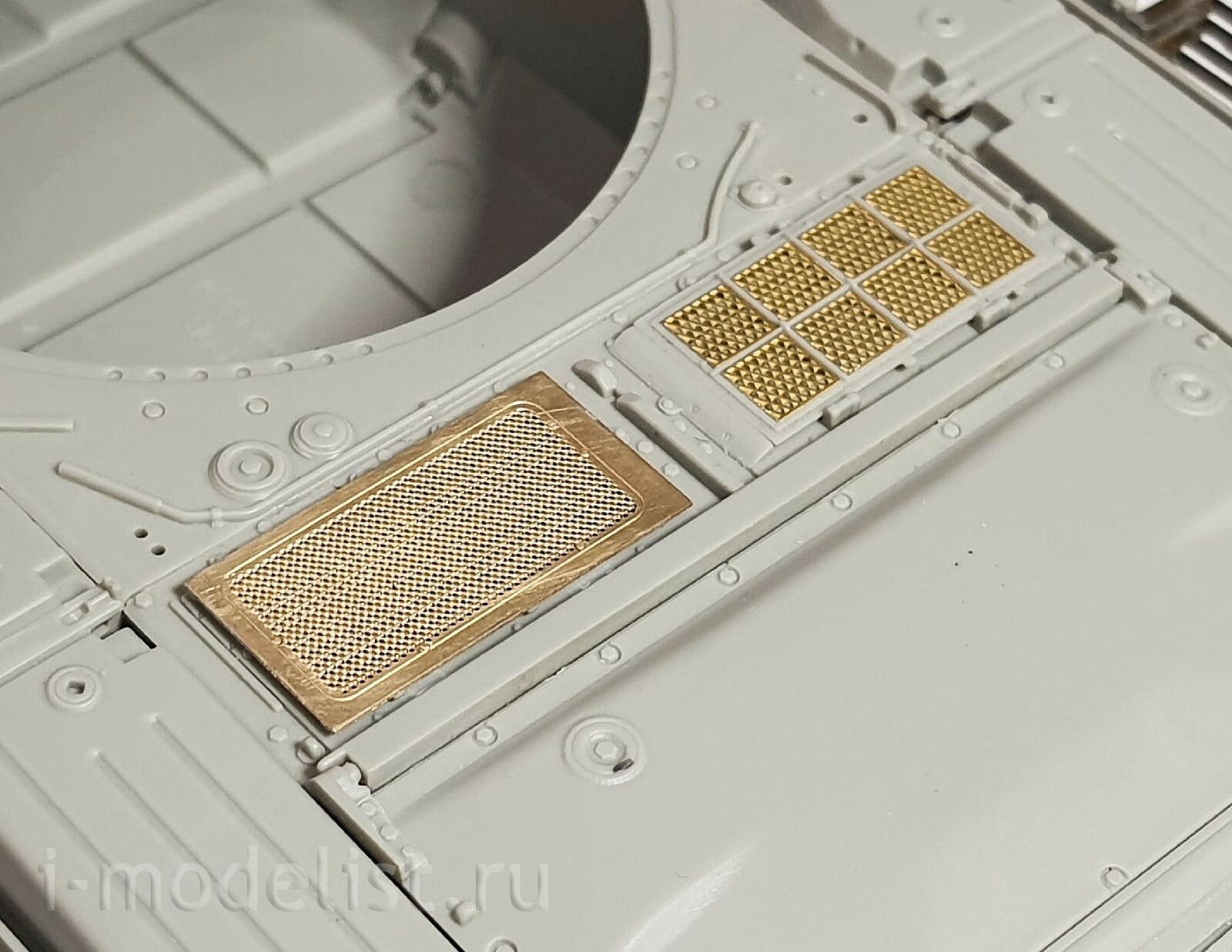035471 Microdesign 1/35 MTO Grid Photo Etching Kit for T-80B and T-80BV tanks (Trumpeter)