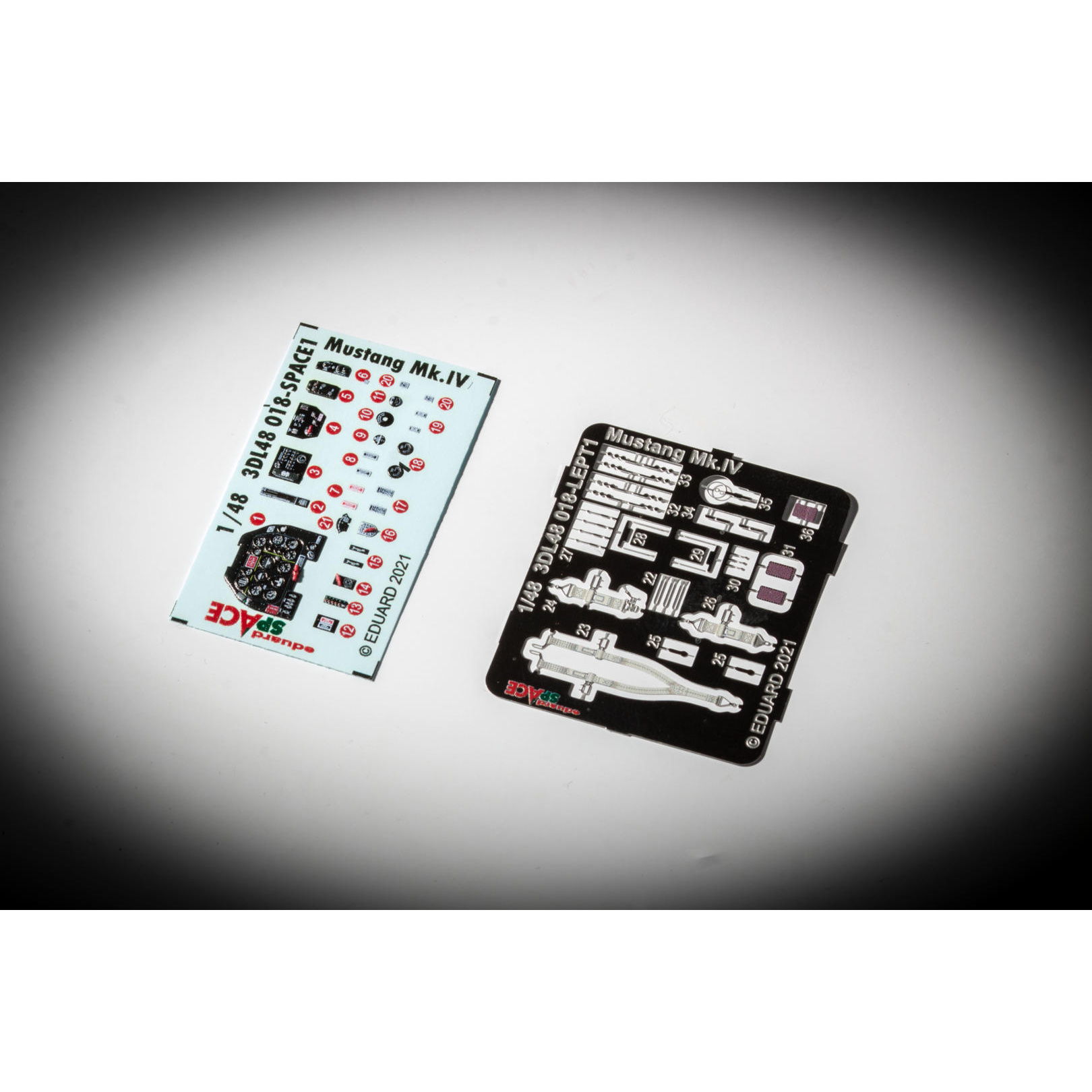 3DL48018 Eduard 1/48 3D decals for Mustang Mk. IV SPACE