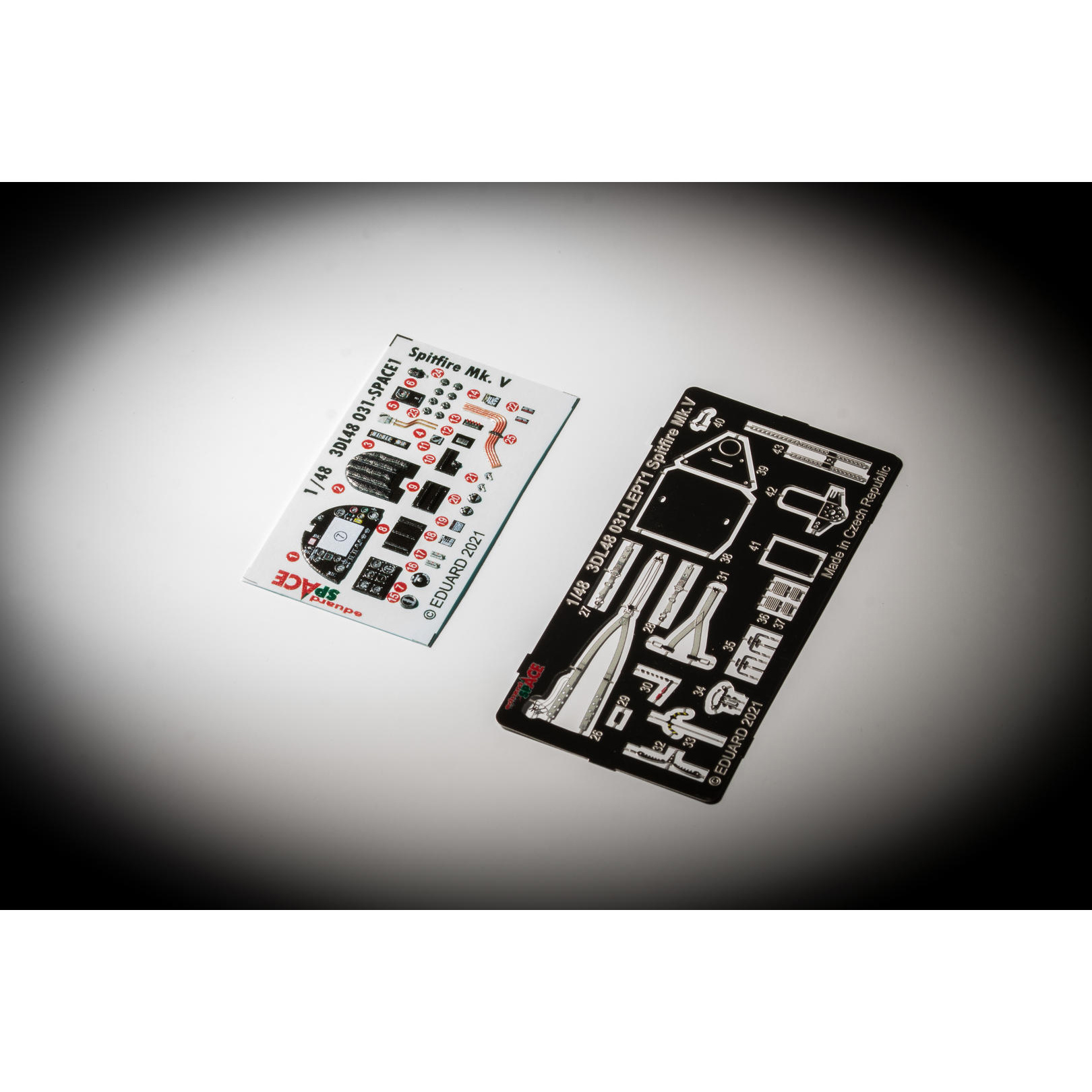 3DL48031 Eduard 1/48 3D Decal for Spitfire Mk. V SPACE