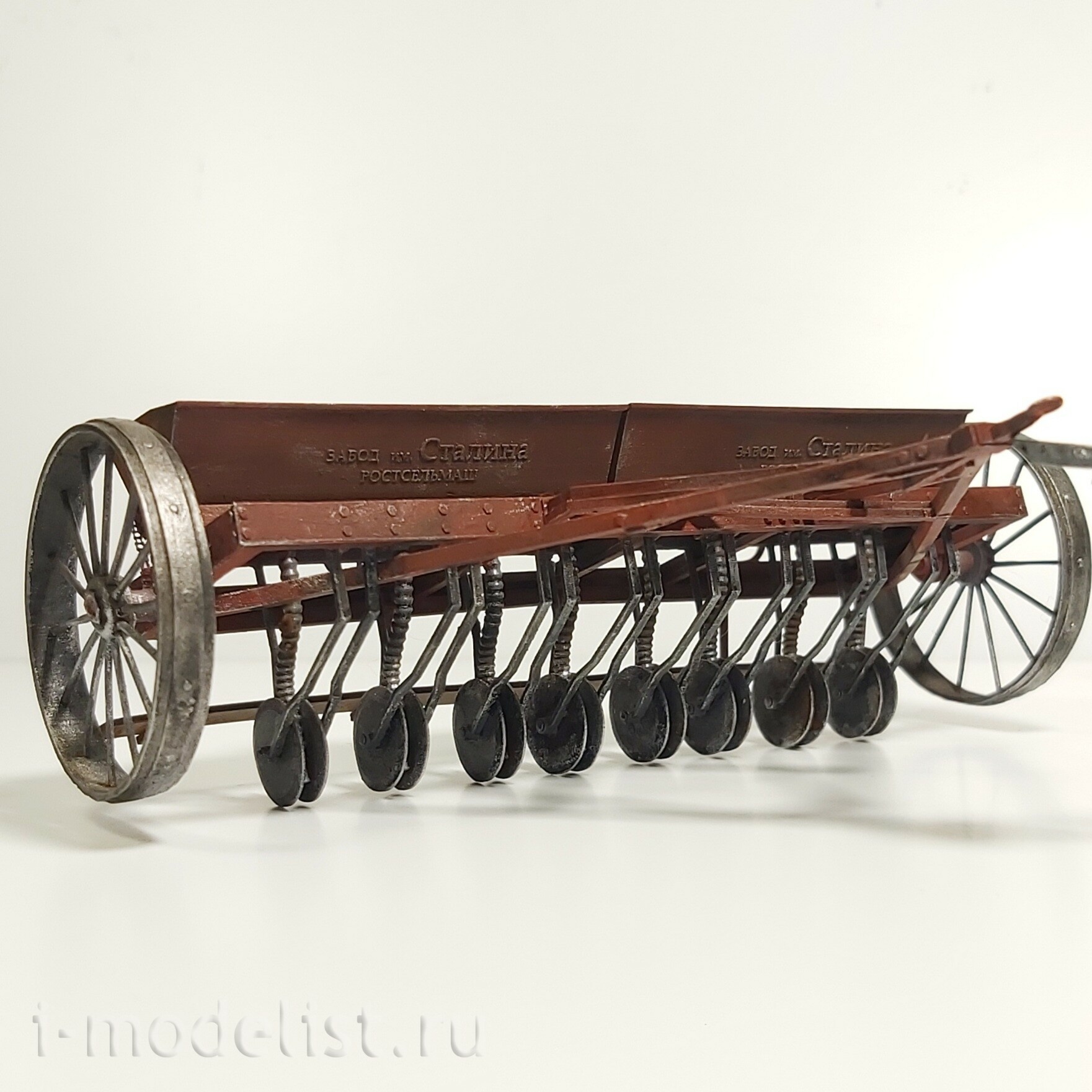 DMS-35085 ДМС 1/35 Сеялка СХЗ-8
