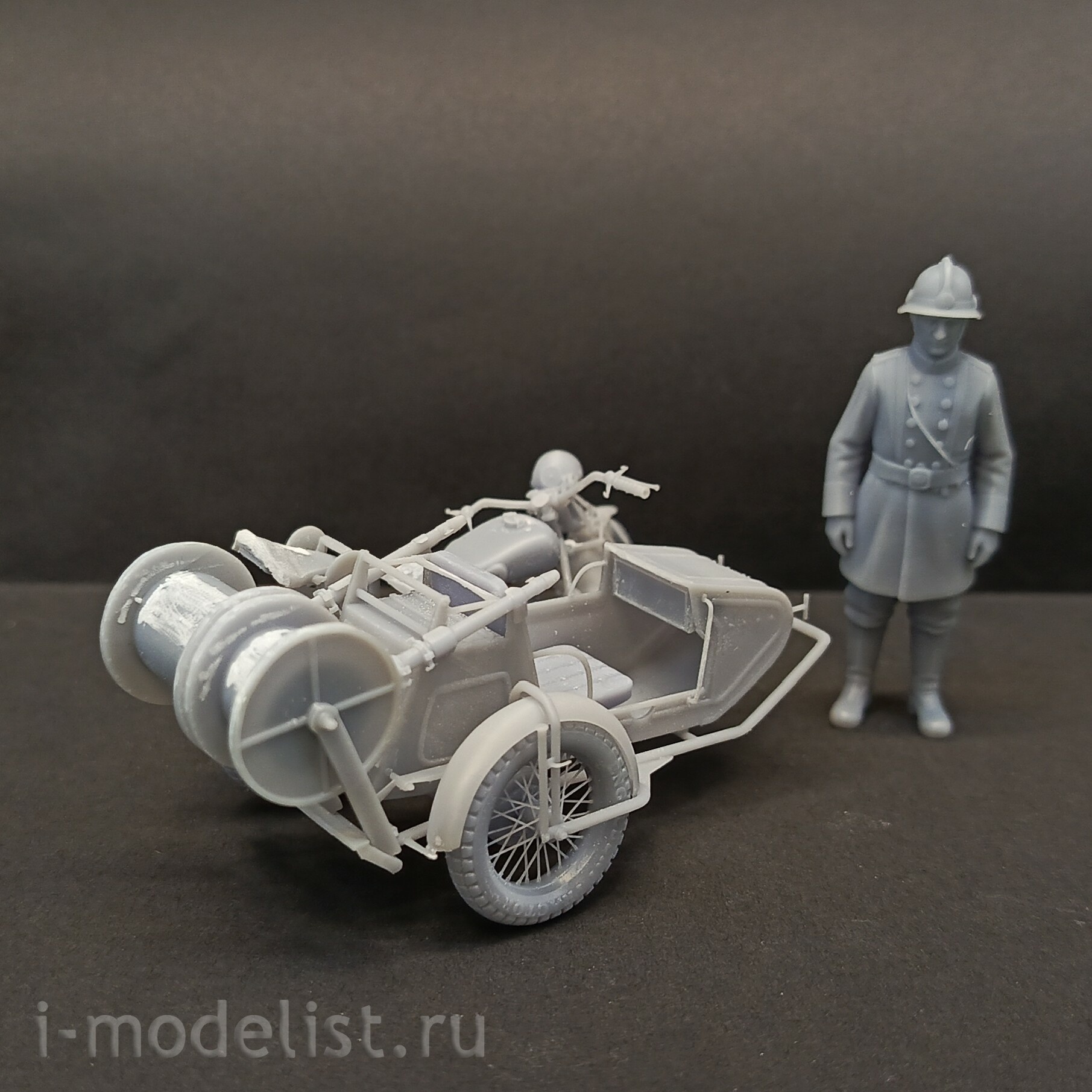 DMS-35281 ДМС 1/35 FN M12SM Brandweerwagen