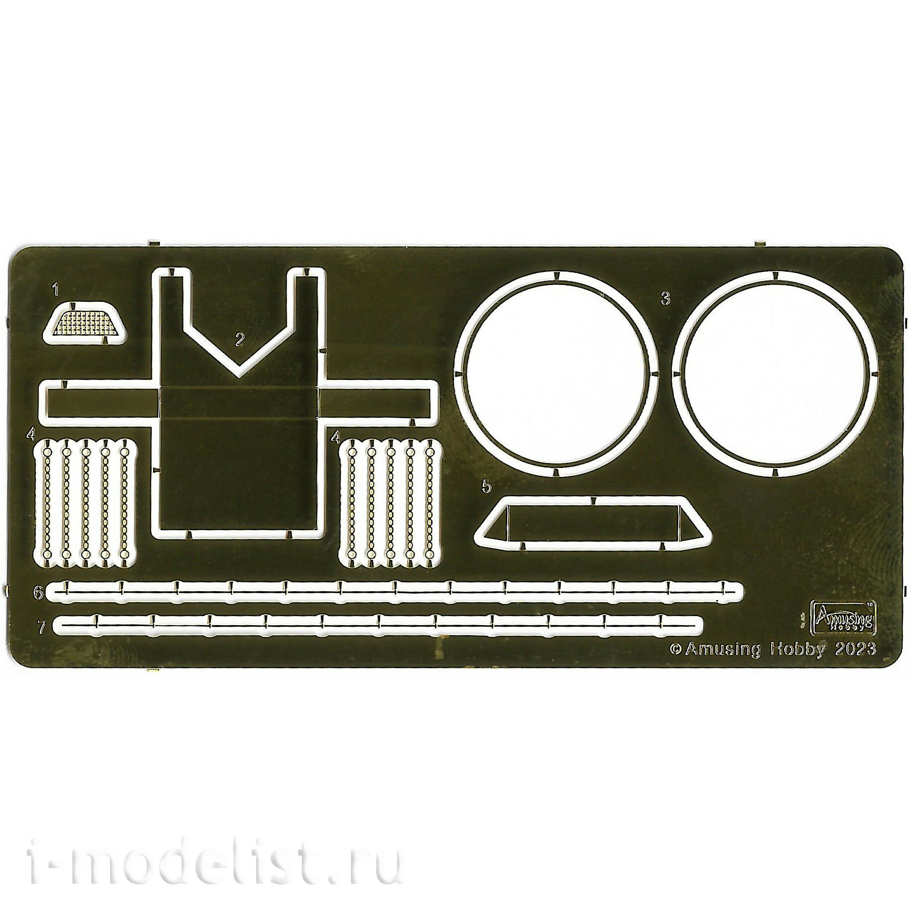 35A055 Amusing Hobby 1/35 Notмецкий танк Spähpanzer Ru 251