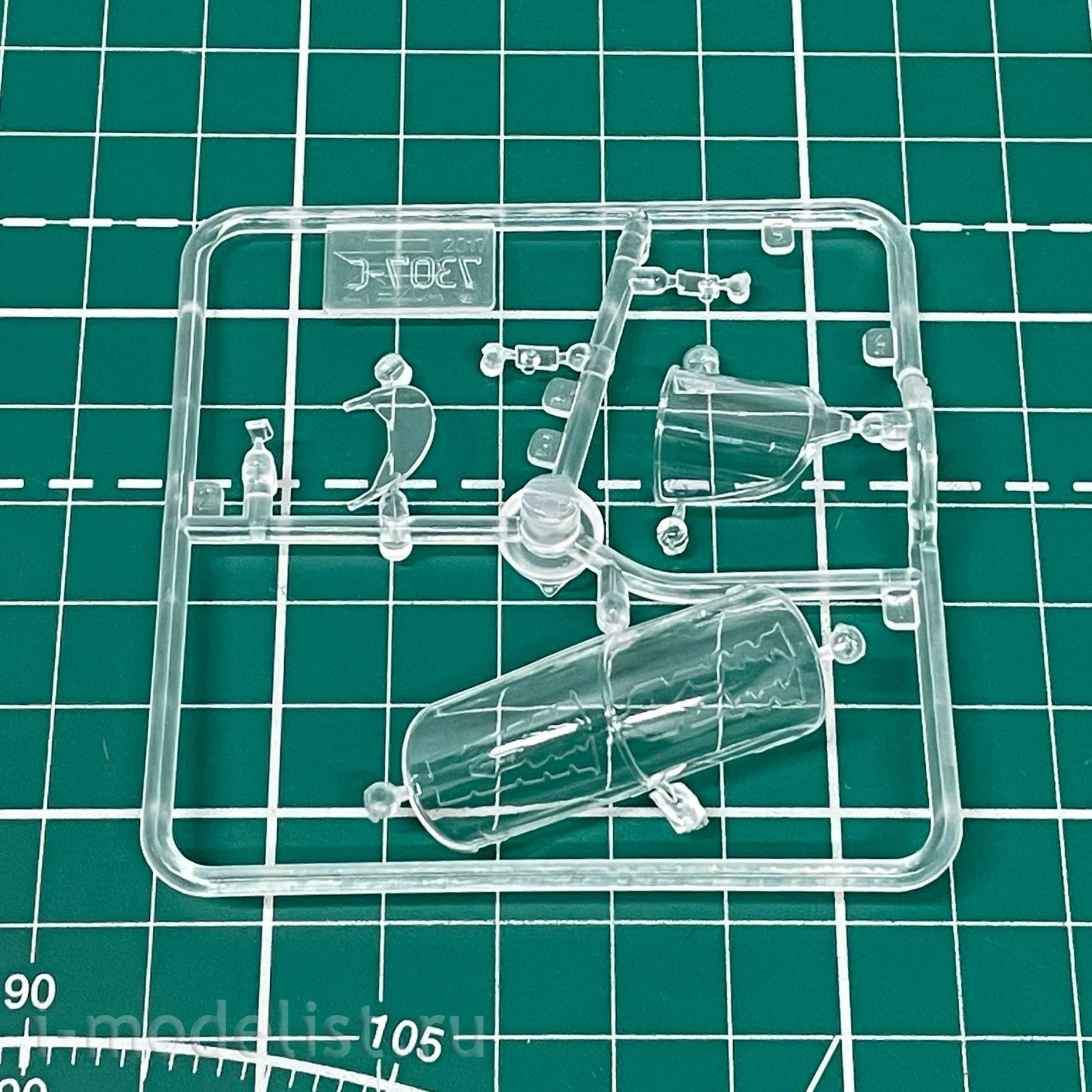 7307 Zvezda 1/72 Russian Yak-130 aircraft