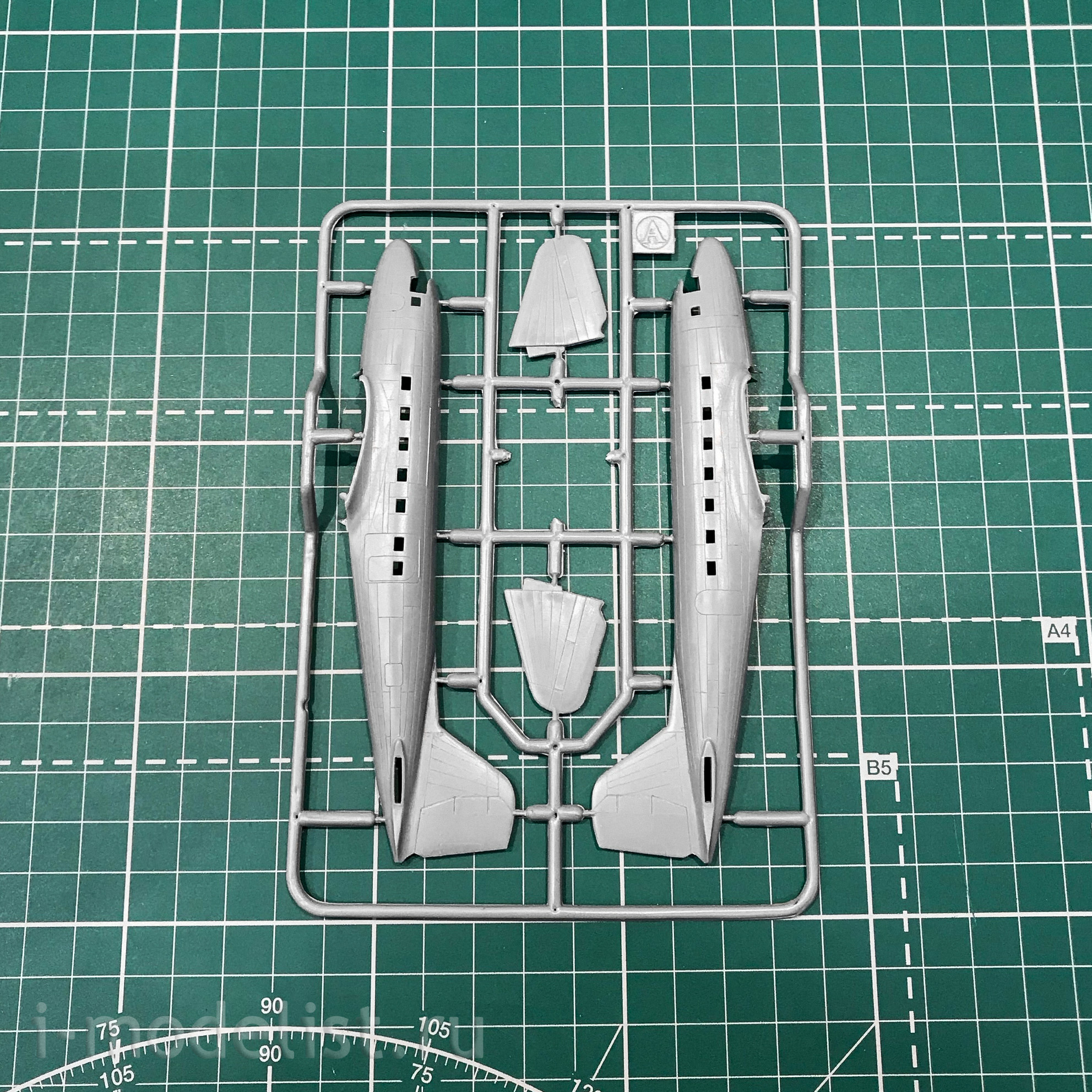14430 Orient Express 1/144 Li-2 Transport aircraft