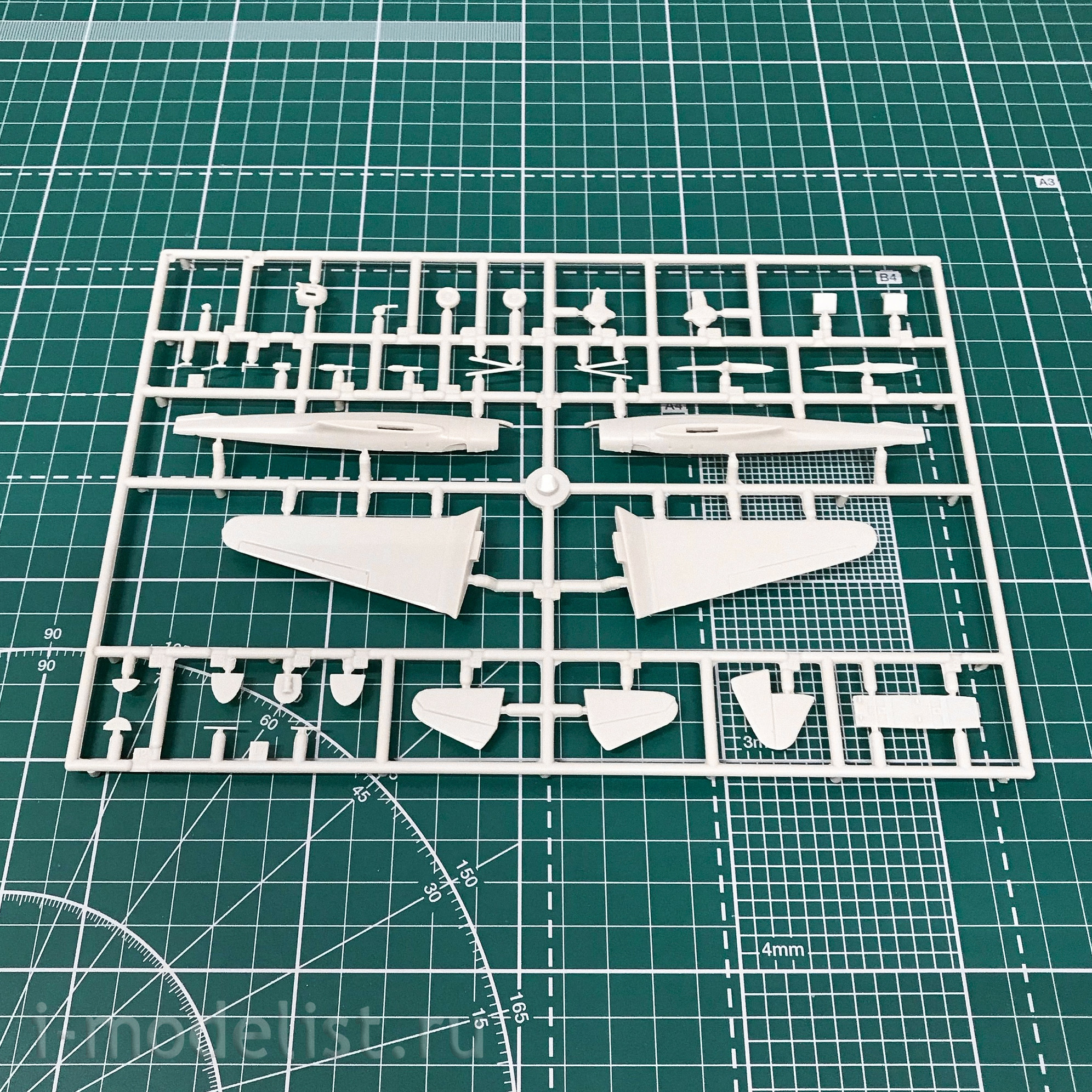 AZ7504 AZ Model 1/72 Klemm KL 35B Aircraft