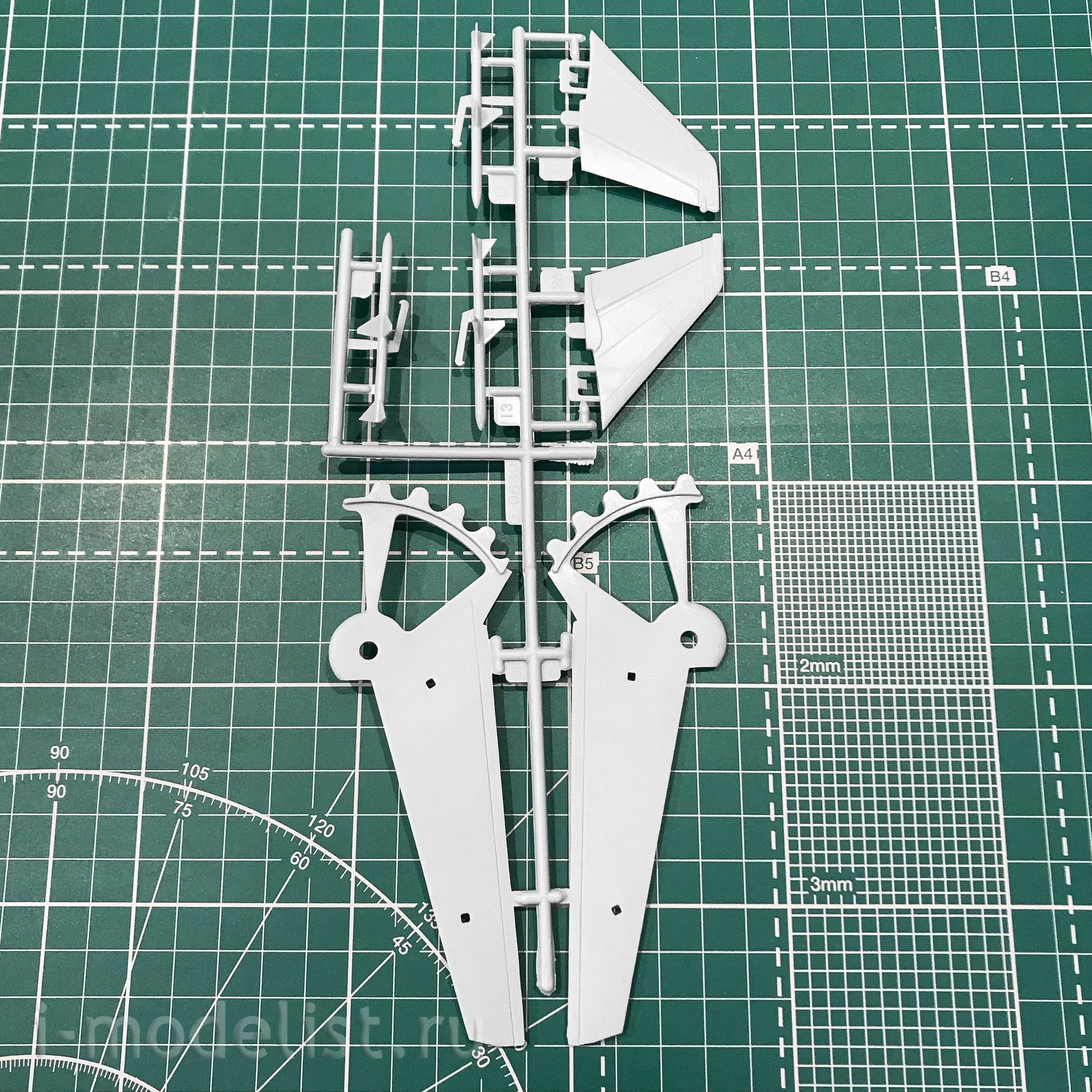04966 1/72 Revell American multirole fighter 