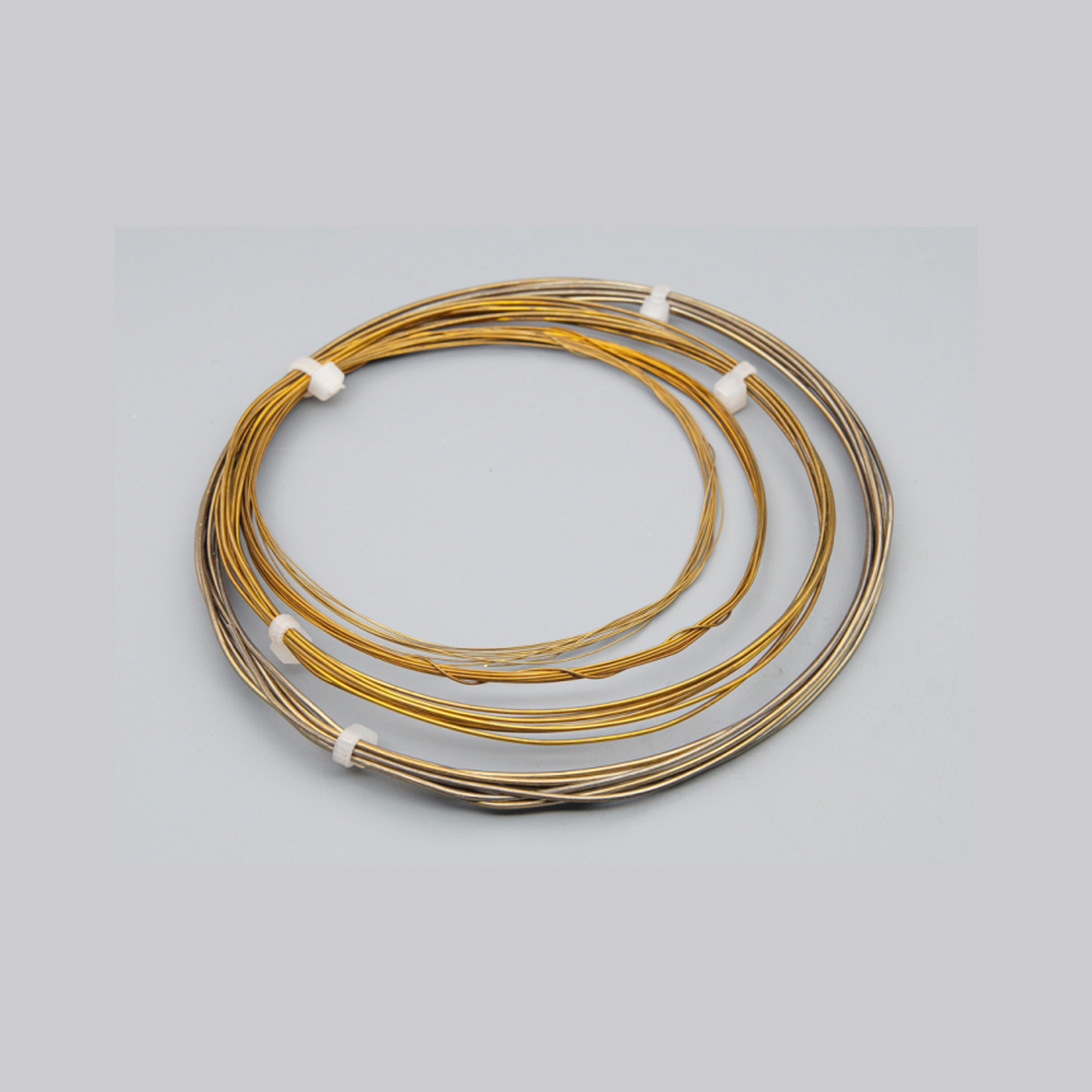 5042 SVmodel Набор латунной проволоки 0,3-0,5-0,8-1,0 мм, 4 вида по 2 м