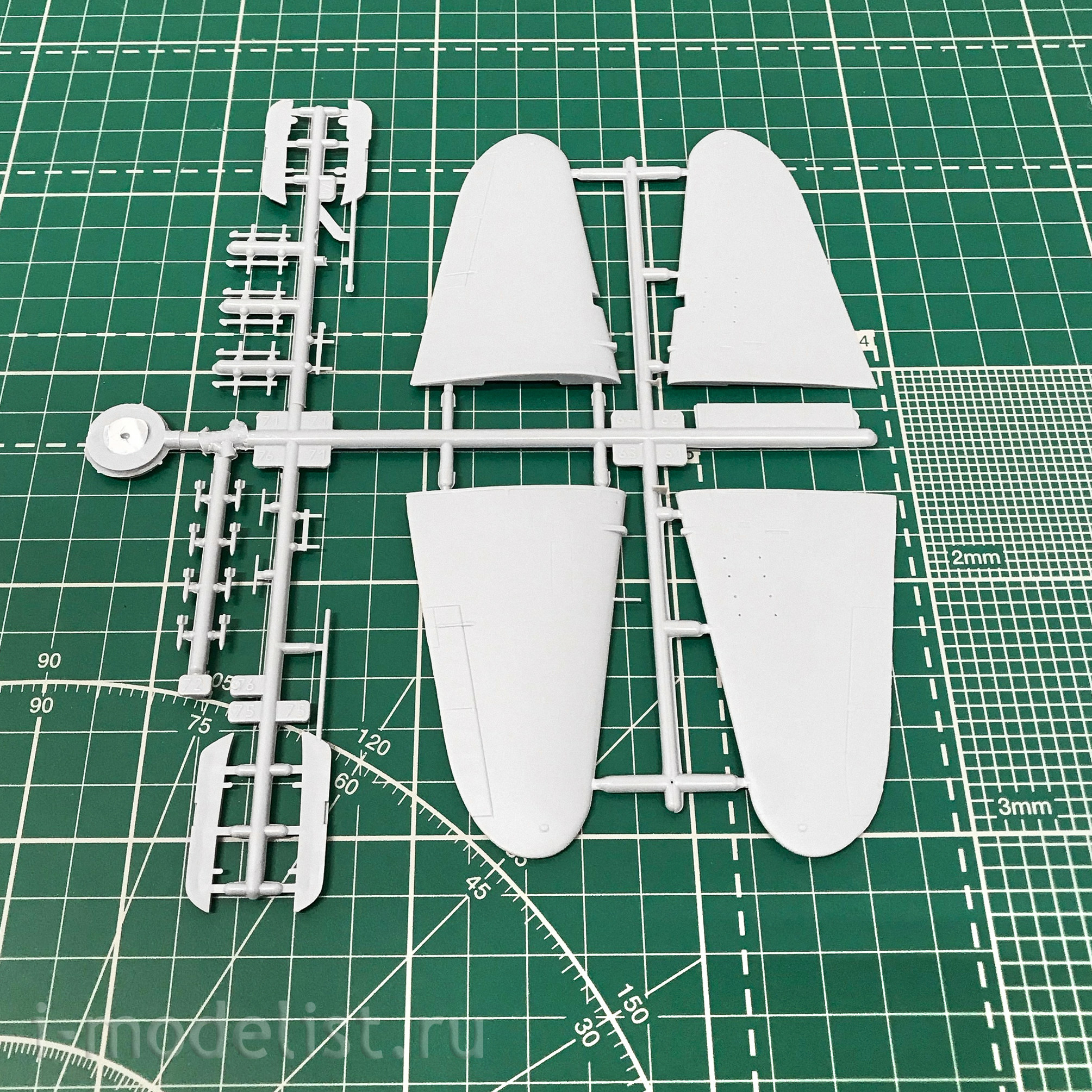 72047 ARK-models 1/72 Il-2 attack Aircraft