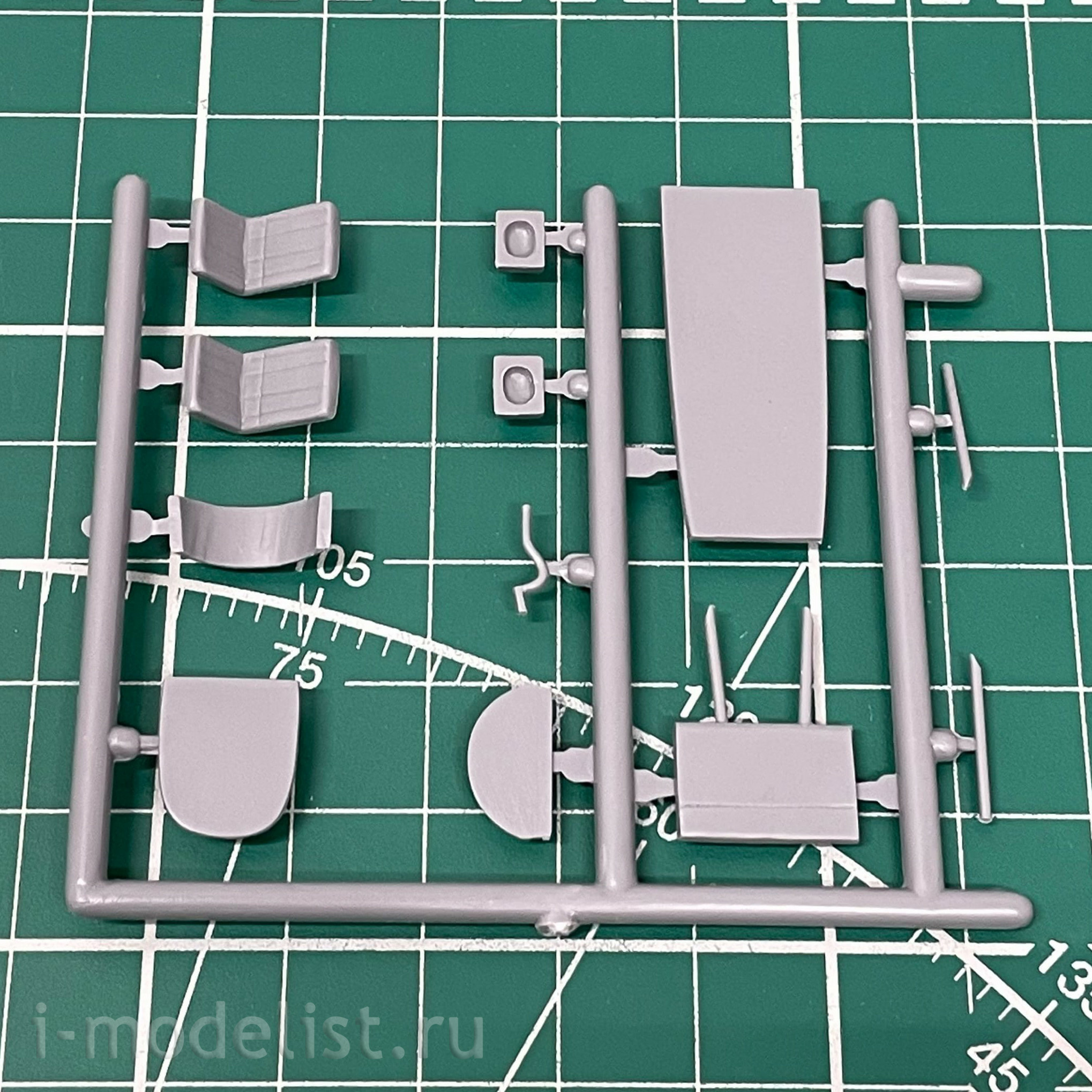 KPM0129 Kovozavody Prostejov 1/72 Aircraft Z-37A-2 