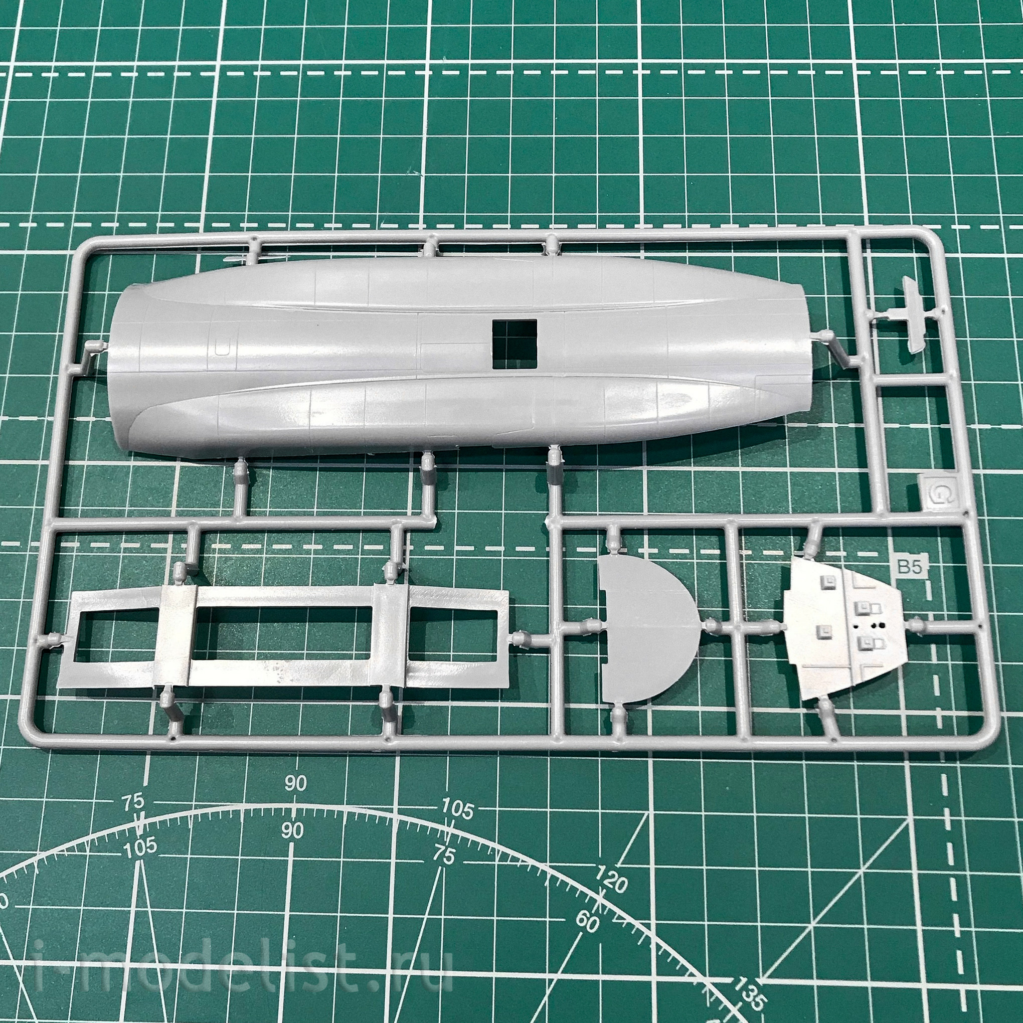 144103 Orient Express 1/144 Airliner MD-11F GE Cargo