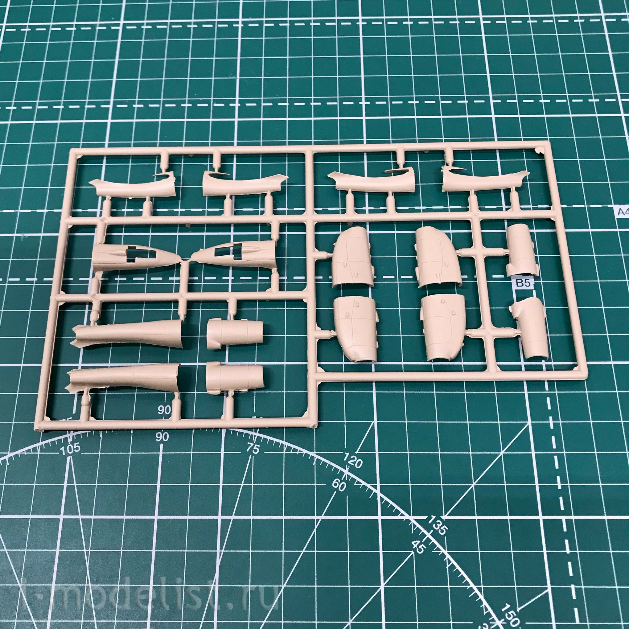 AZ14414 AZmodel 1/144 Yakovlev Yak-40