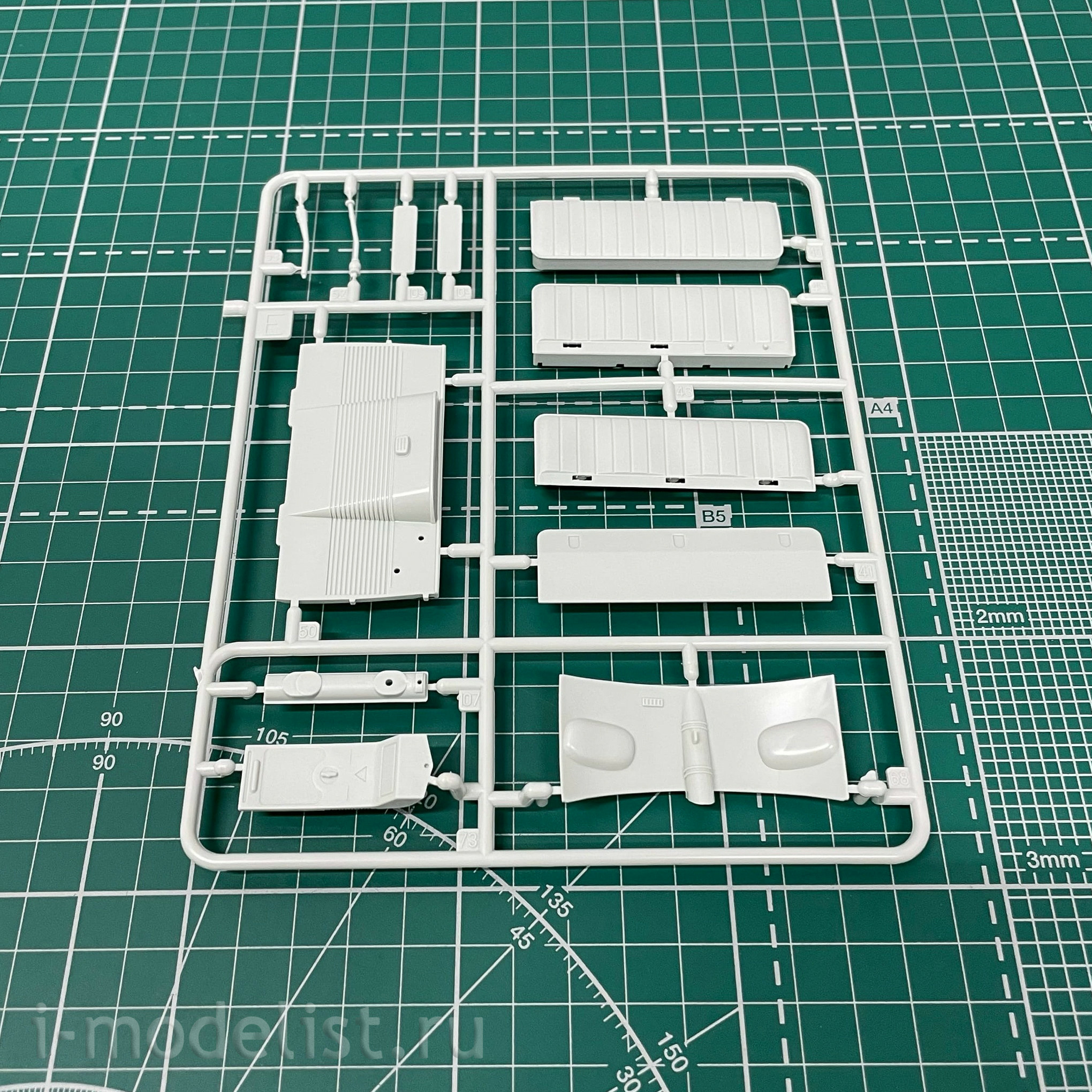 07675 Revell 1/24 Bus VW T1