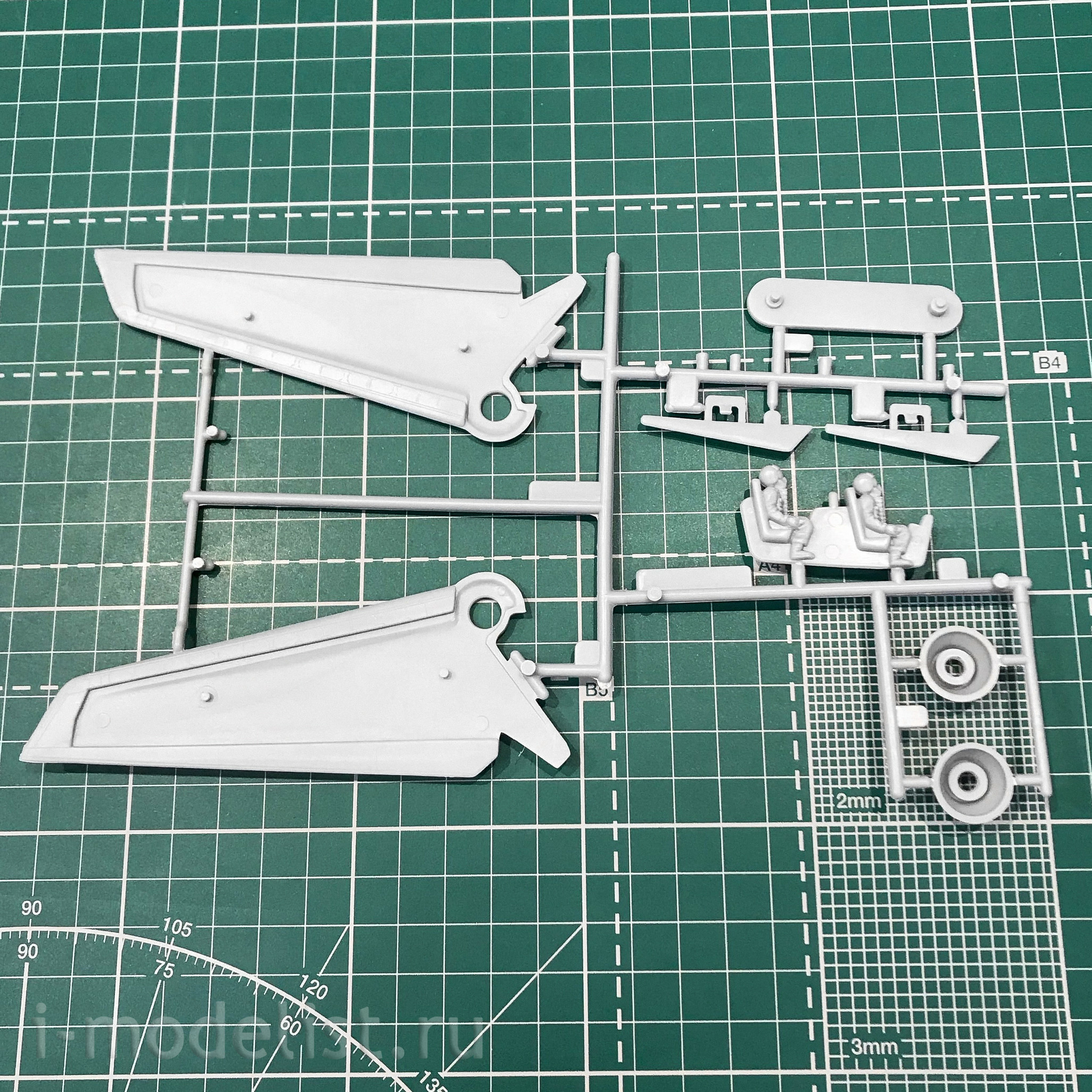 04966 1/72 Revell American multirole fighter 
