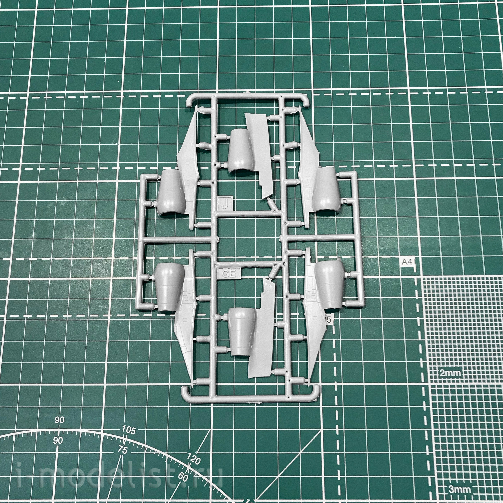 144102 Orient Express 1/144 Airliner MD-11 GE KLM
