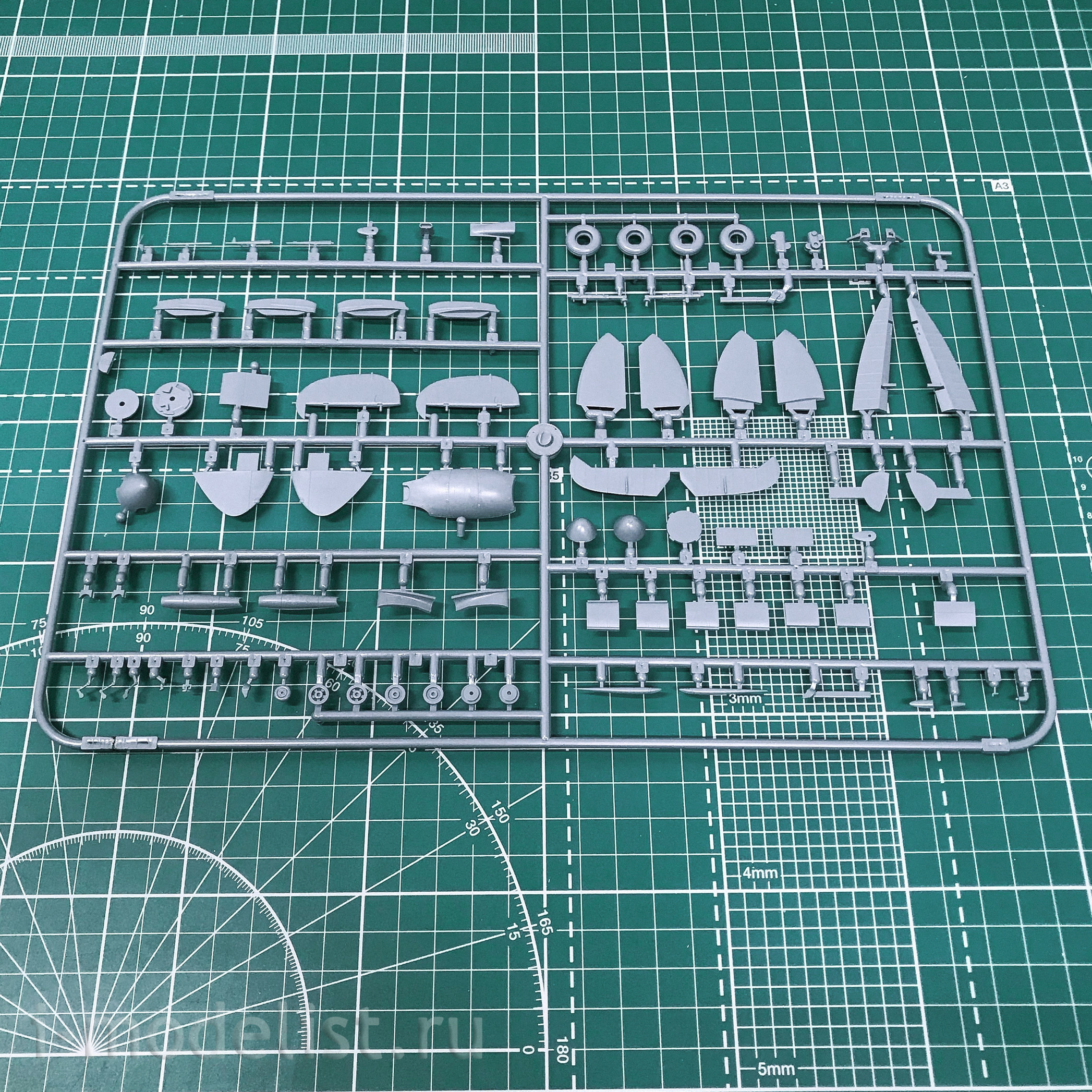 11143 Eduard 1/48 Spitfire History