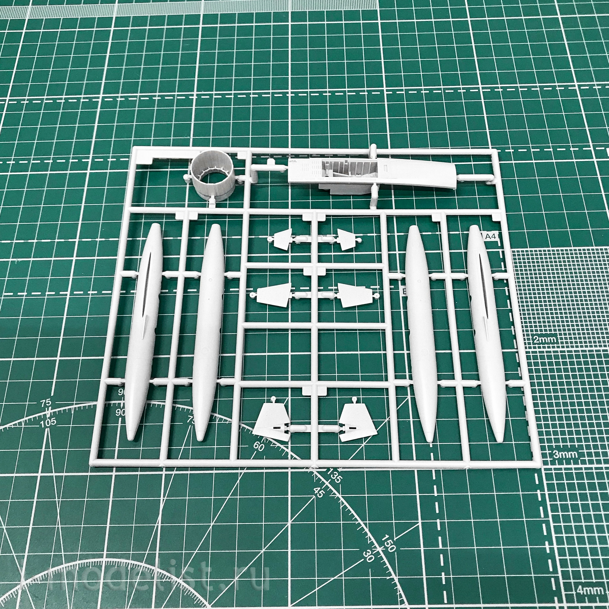 11130 Eduard 1/48 Eikó American jet fighter 
