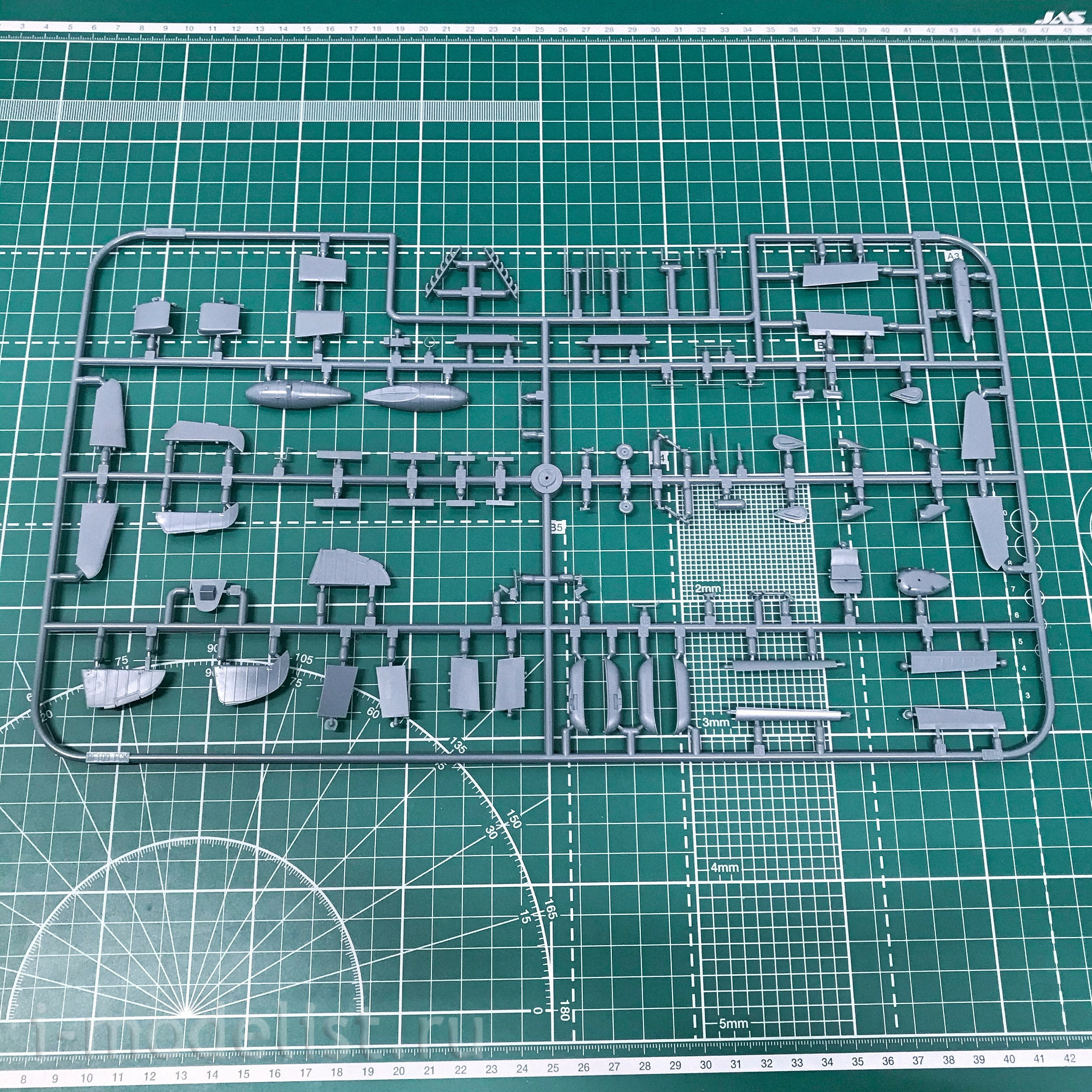 84142 Edward 1/48 Bf 109G-6 Erla