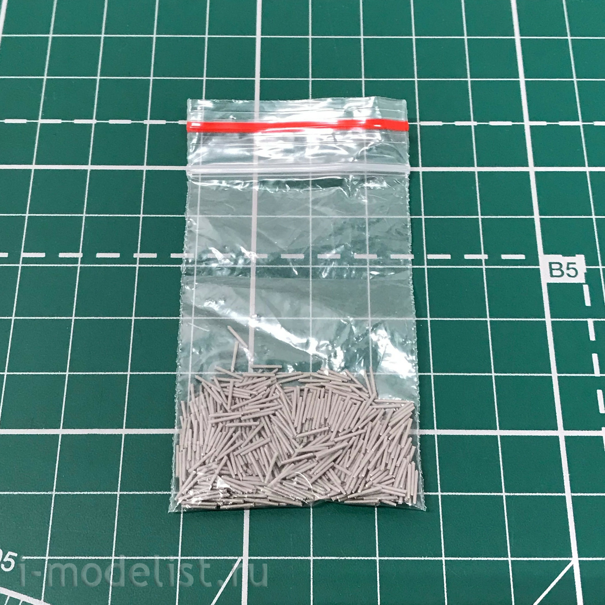 MTL-35035 MasterClub 1/35 Tracks inlaid iron T-35