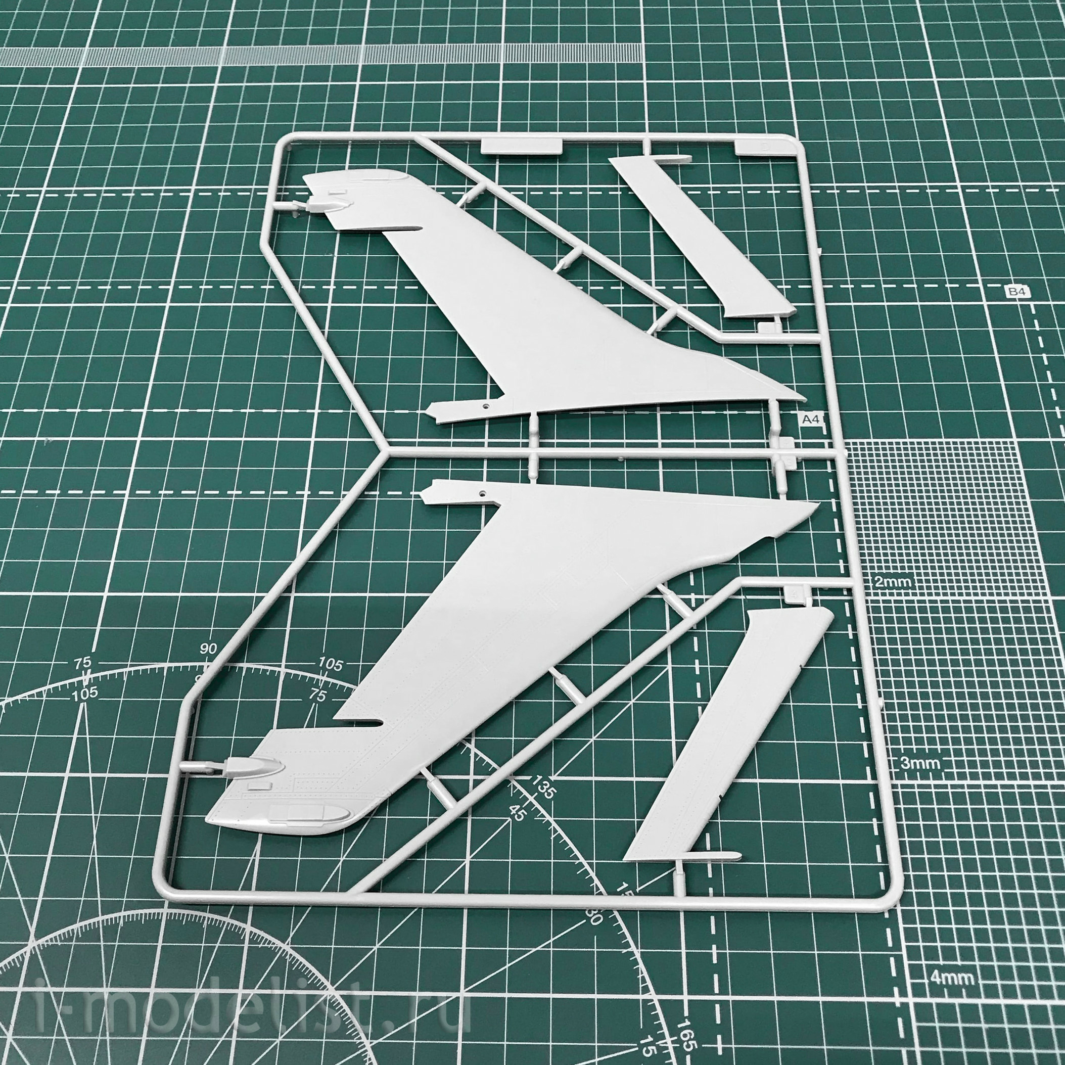 02201 Trumpeter 1/32 Airplane F-105D 