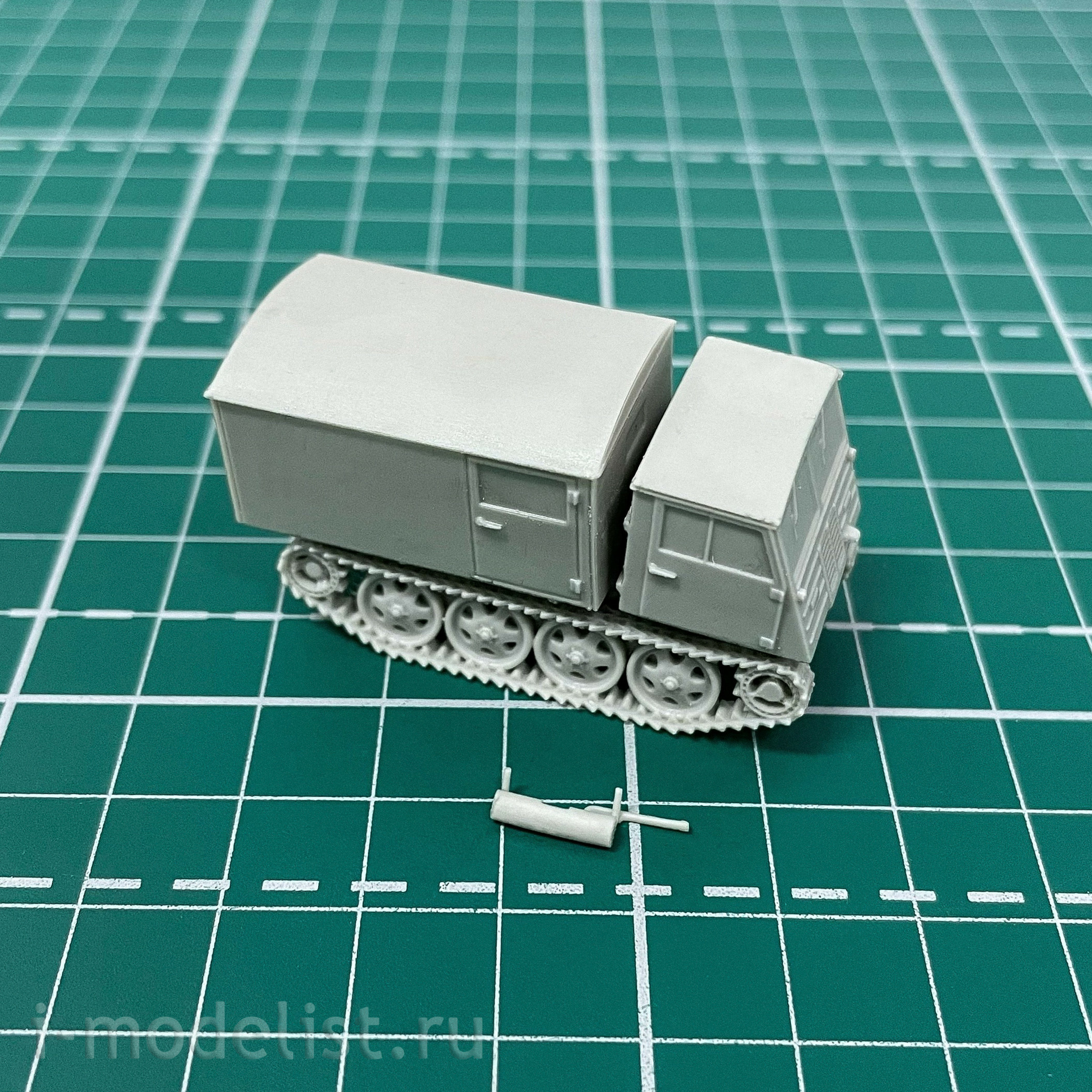 100105 Zebrano 1/100 German tractor RSO 03