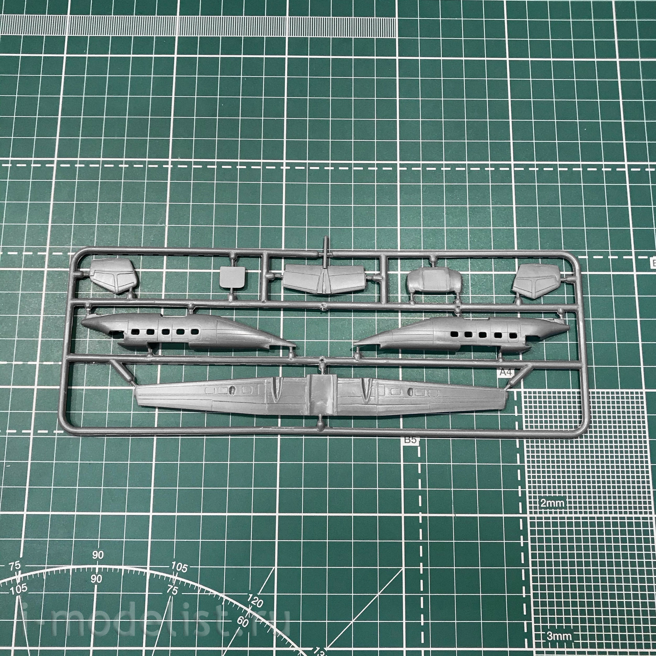 14446 Orient Express 1/144 anti-Submarine aircraft M-28V Bryza-1p bis