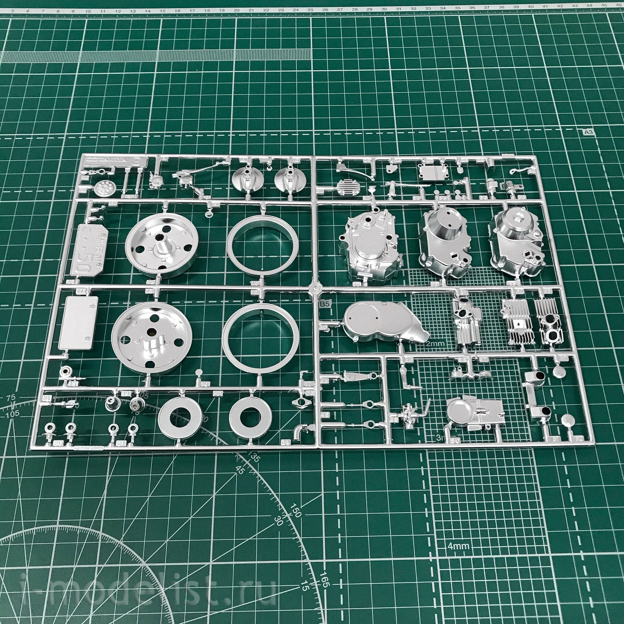 16031 Tamiya 1/6 Motorcycle 
