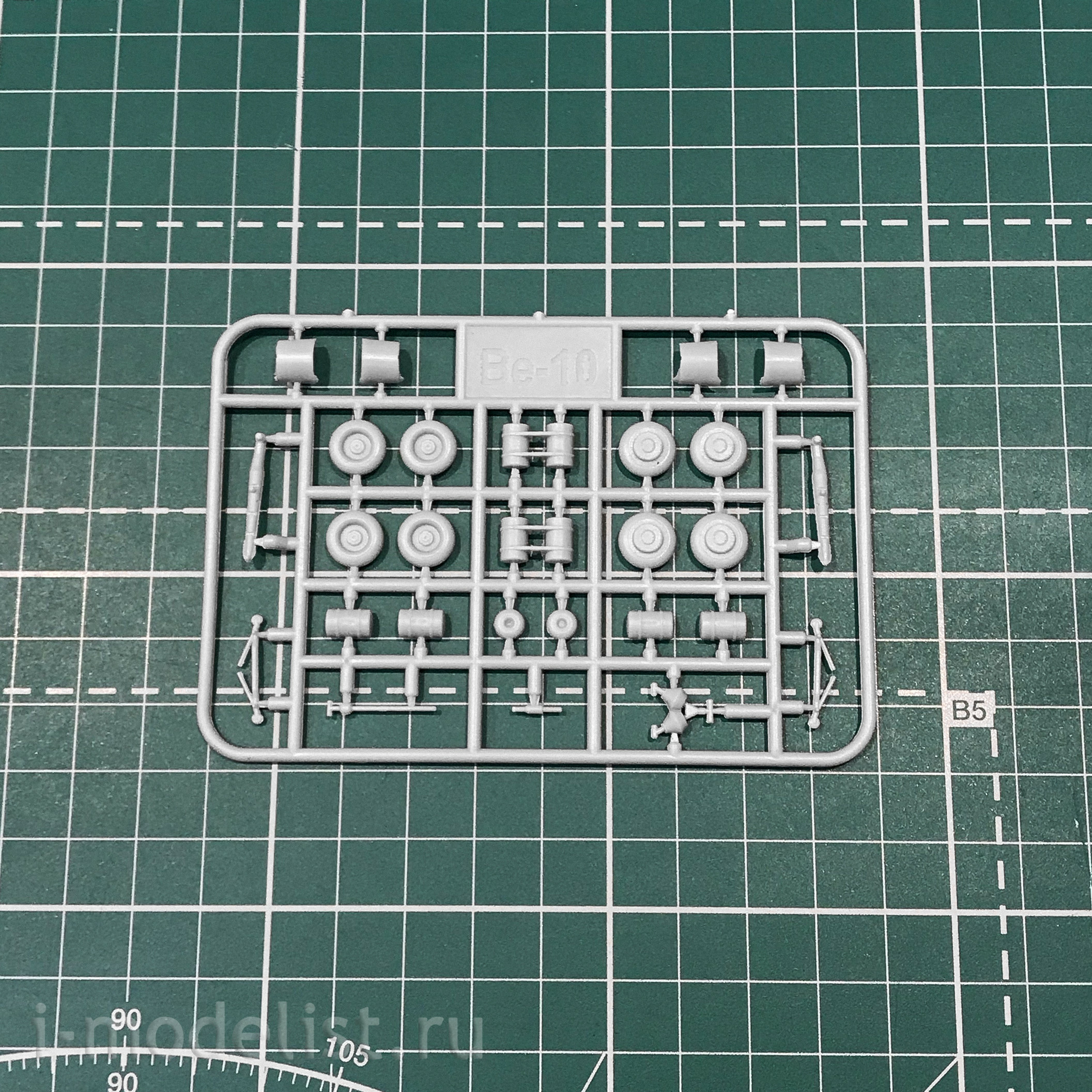 1452 Amodel 1/144 amphibious Aircraft Be-10