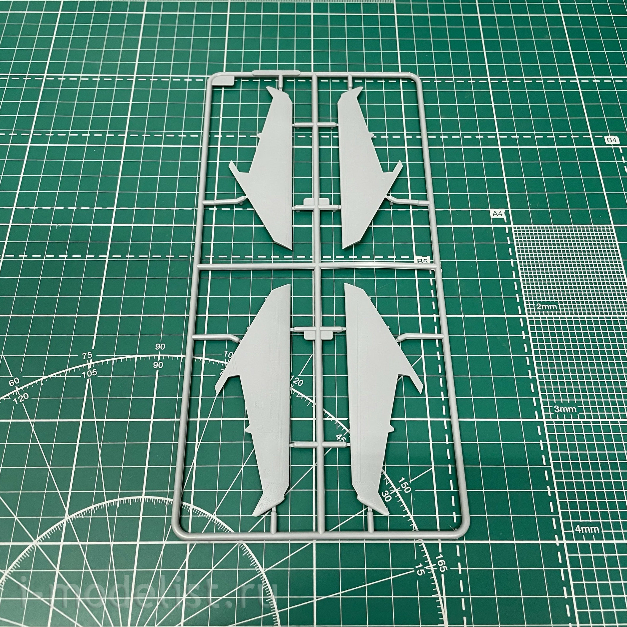 81759 HobbyBoss 1/48 Sukhoi-17UM3 Fitter-G Aircraft