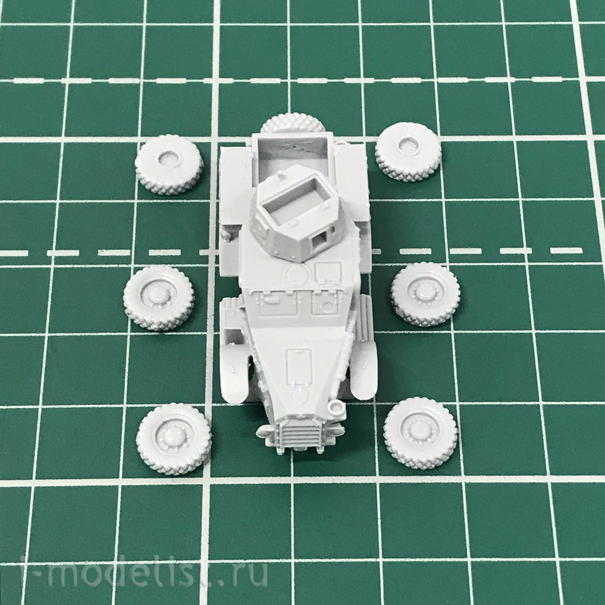 100084 Zebrano 1/100 French Laffly S15 TOE armored car, late