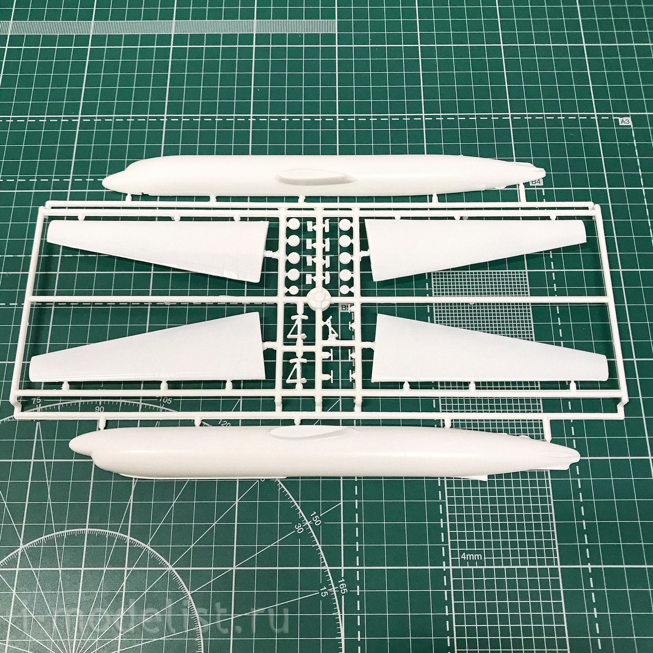 AZ14414 AZmodel 1/144 Yakovlev Yak-40