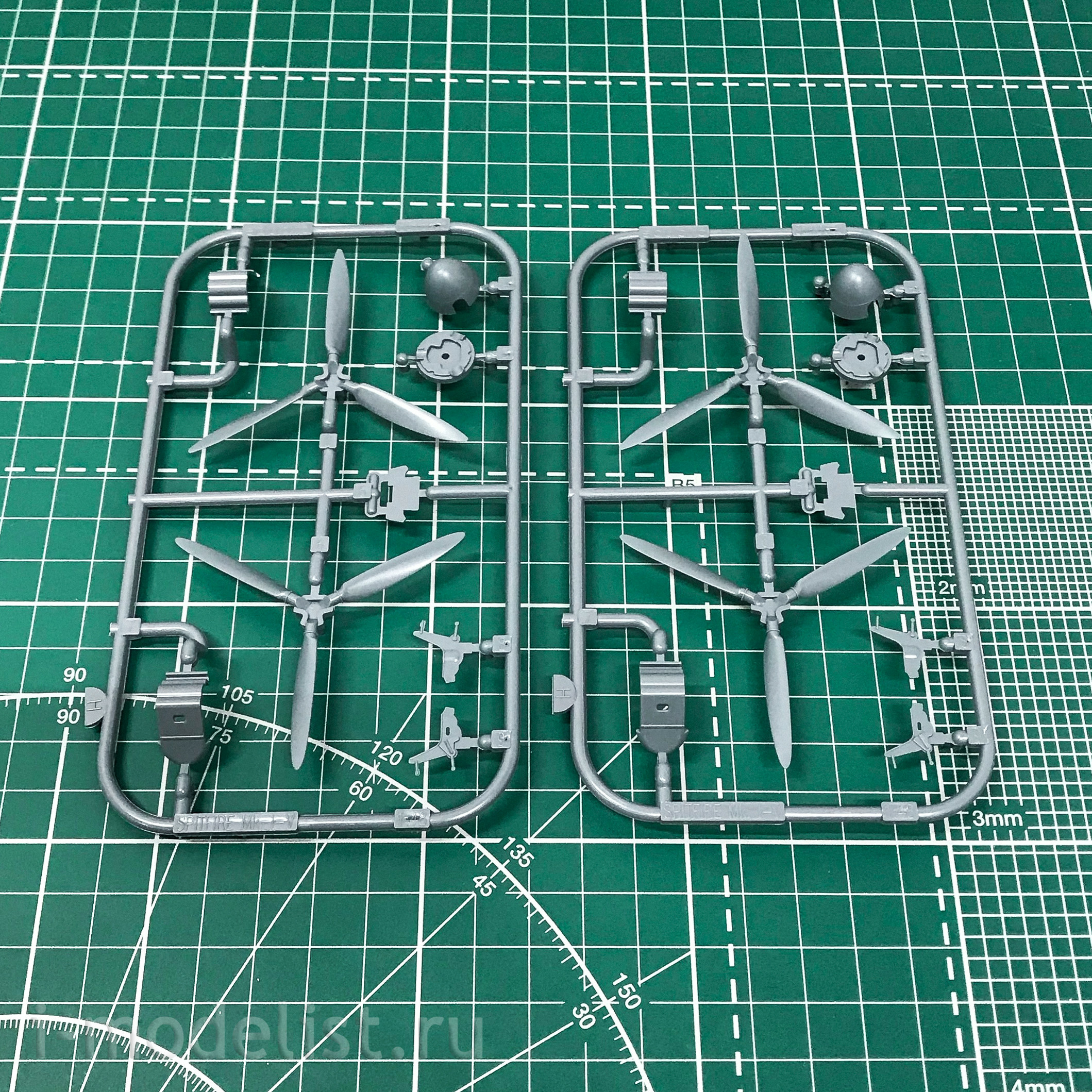 11143 Eduard 1/48 Spitfire History
