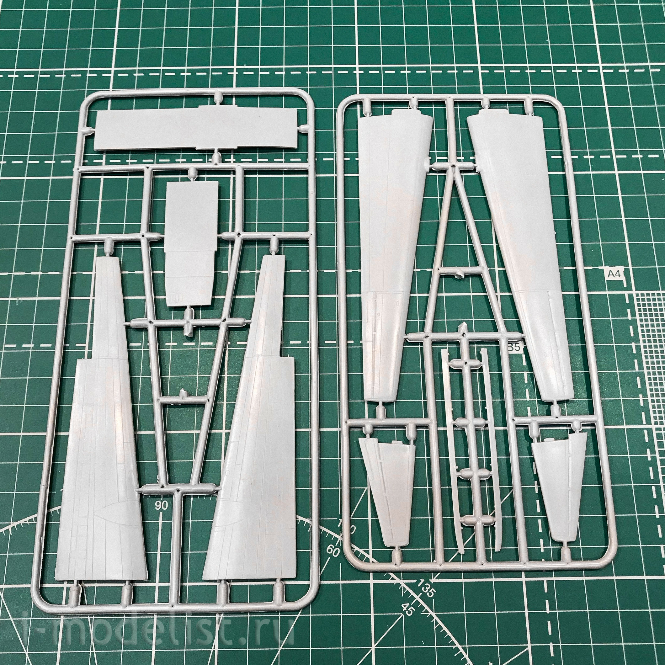 14496 Orient Express 1/144 Transport aircraft An-8 air force