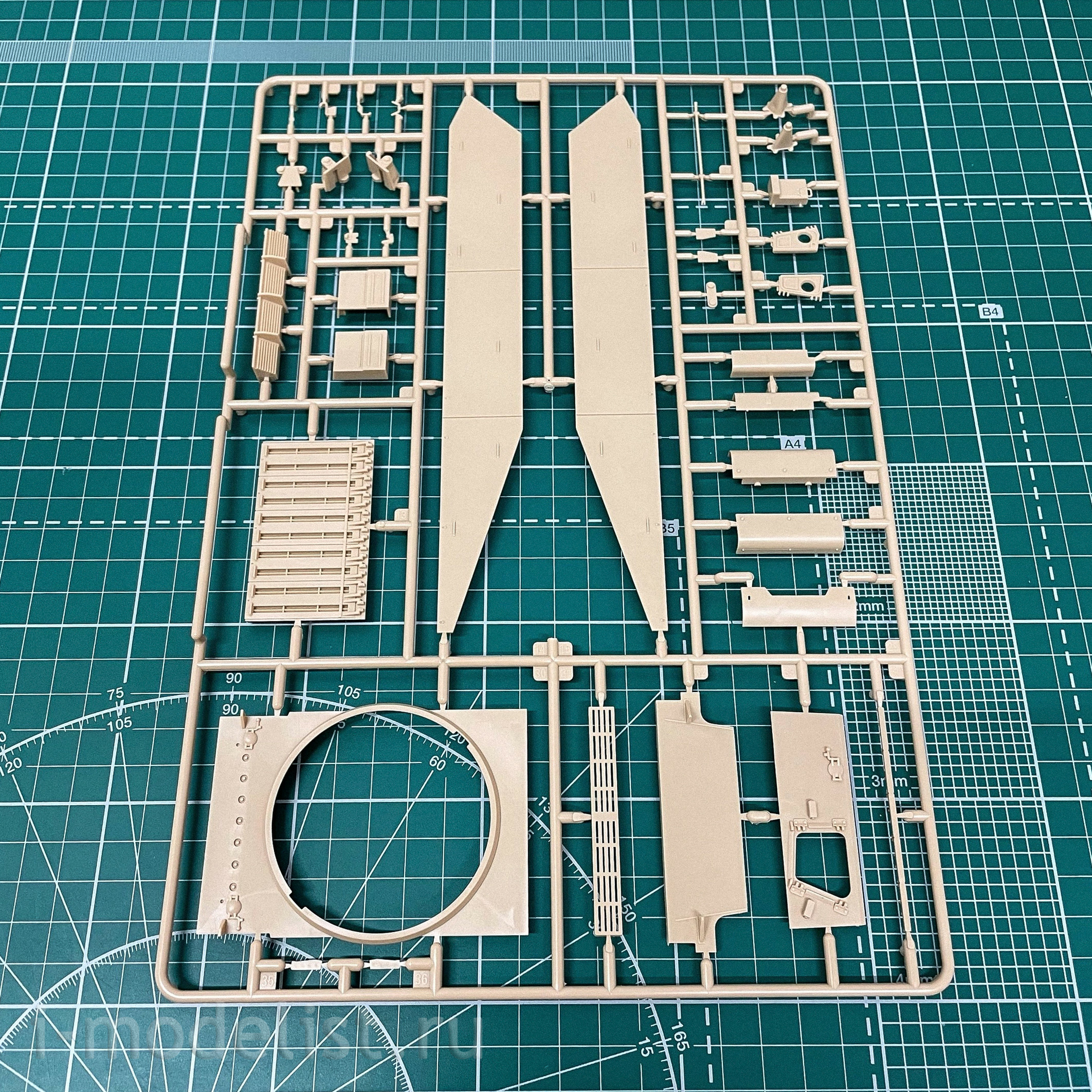 35A048 Amusing Hobby 1/35 IDF SHOT KAL 